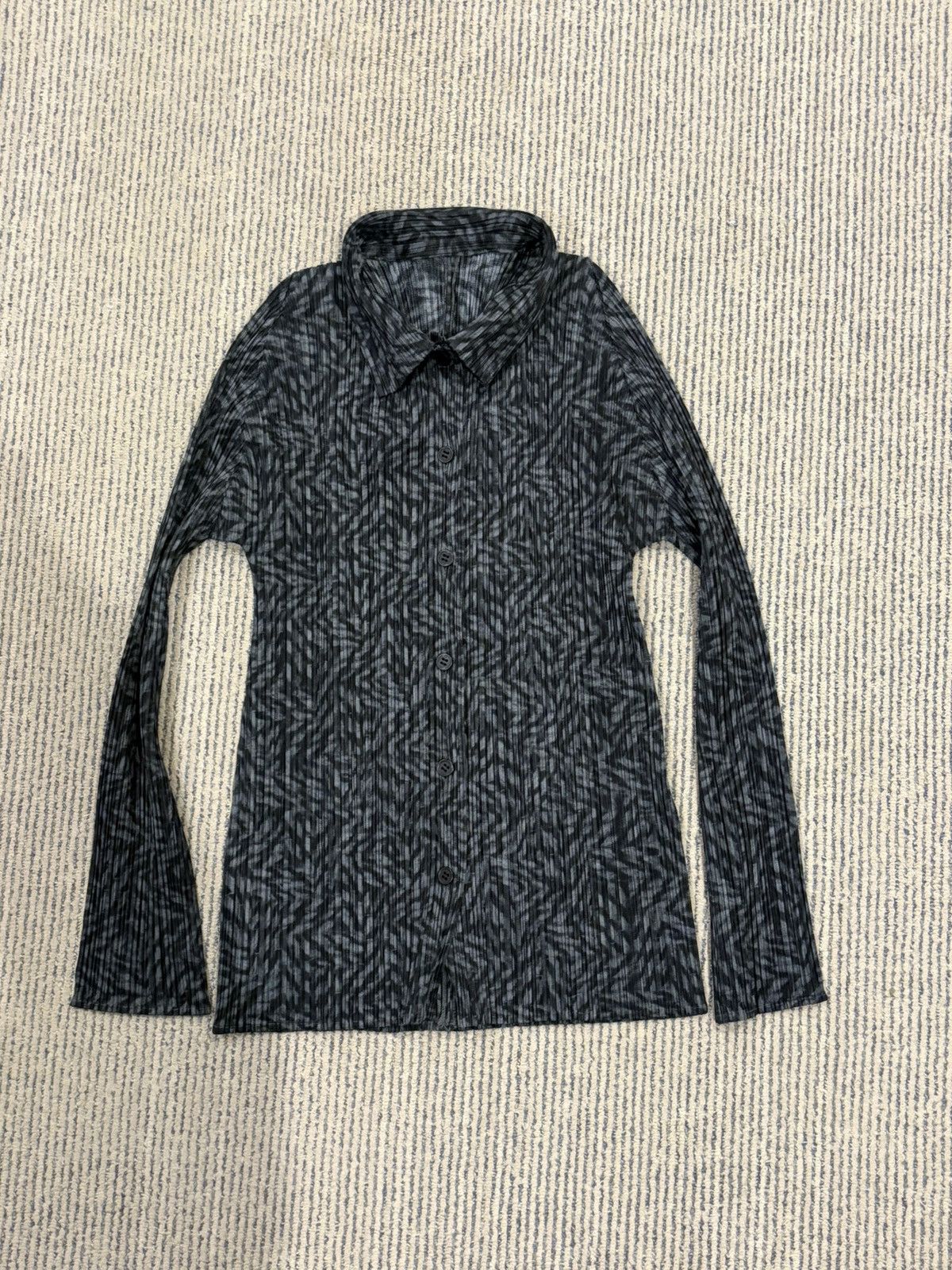 Issey Miyake × Pleats Please Issey Miyake Pleats Please Abstract Print Long Sleeve Shirt Size S / US 4 / IT 40 - 1 Thumbnail