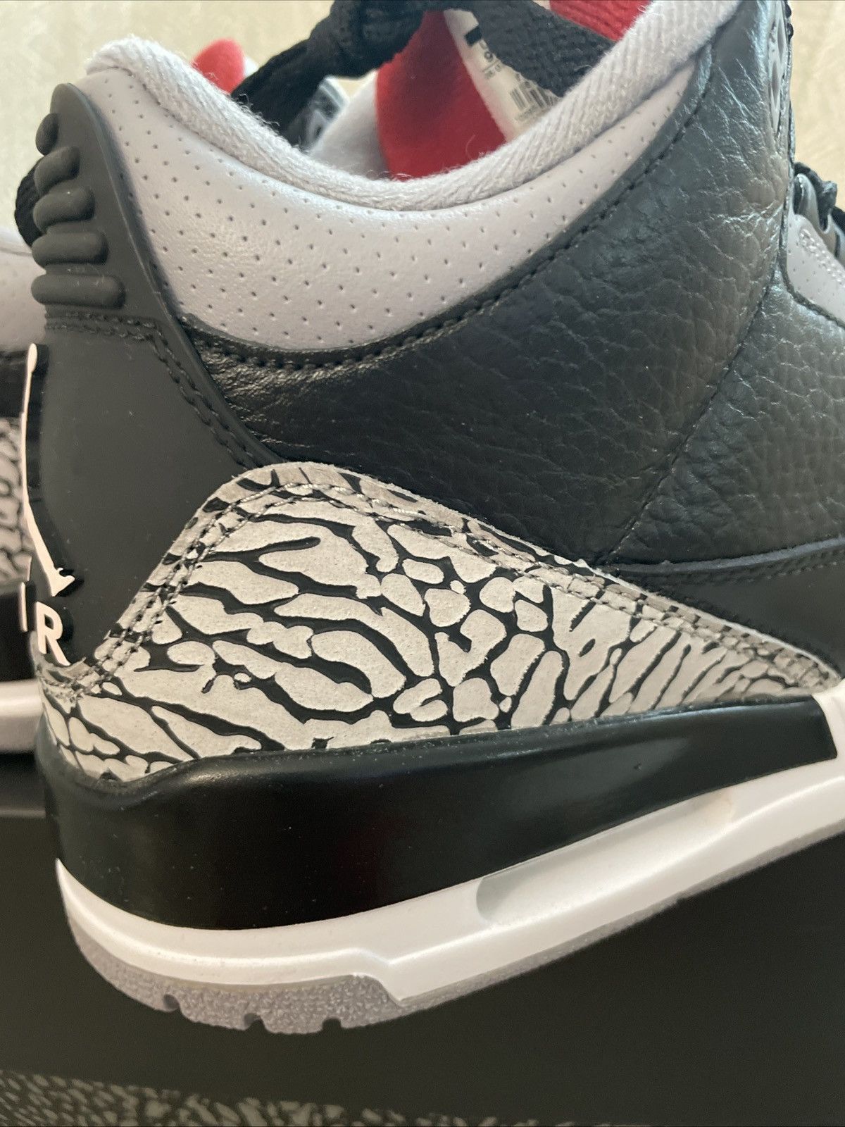 Jordan Brand Nike Jordan Air 3 Size US 9.5 / EU 42-43 - 22 Thumbnail