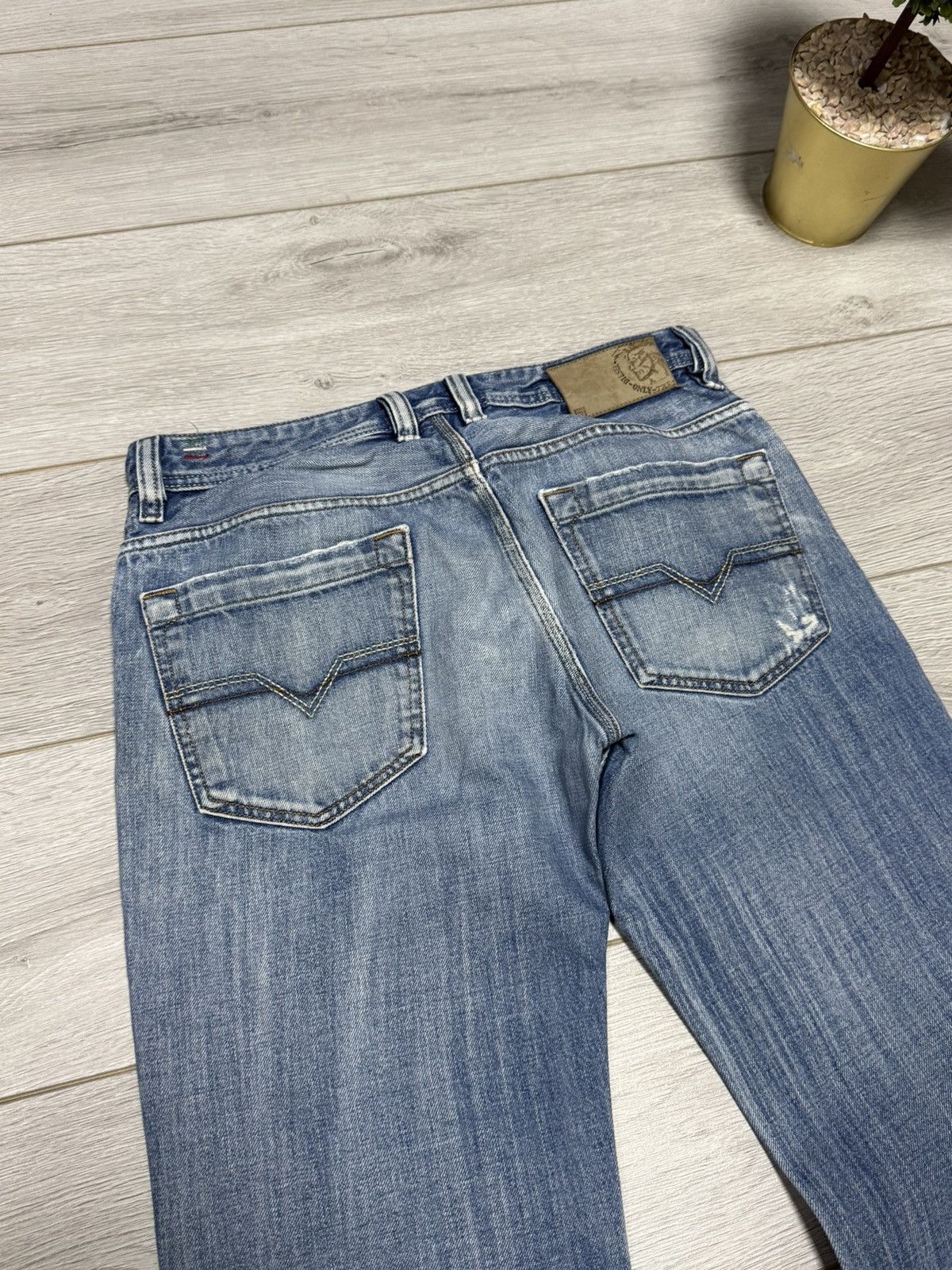 Diesel Diesel Koffha flared distressed jeans pants dirty ripped Size US 33 - 6 Thumbnail