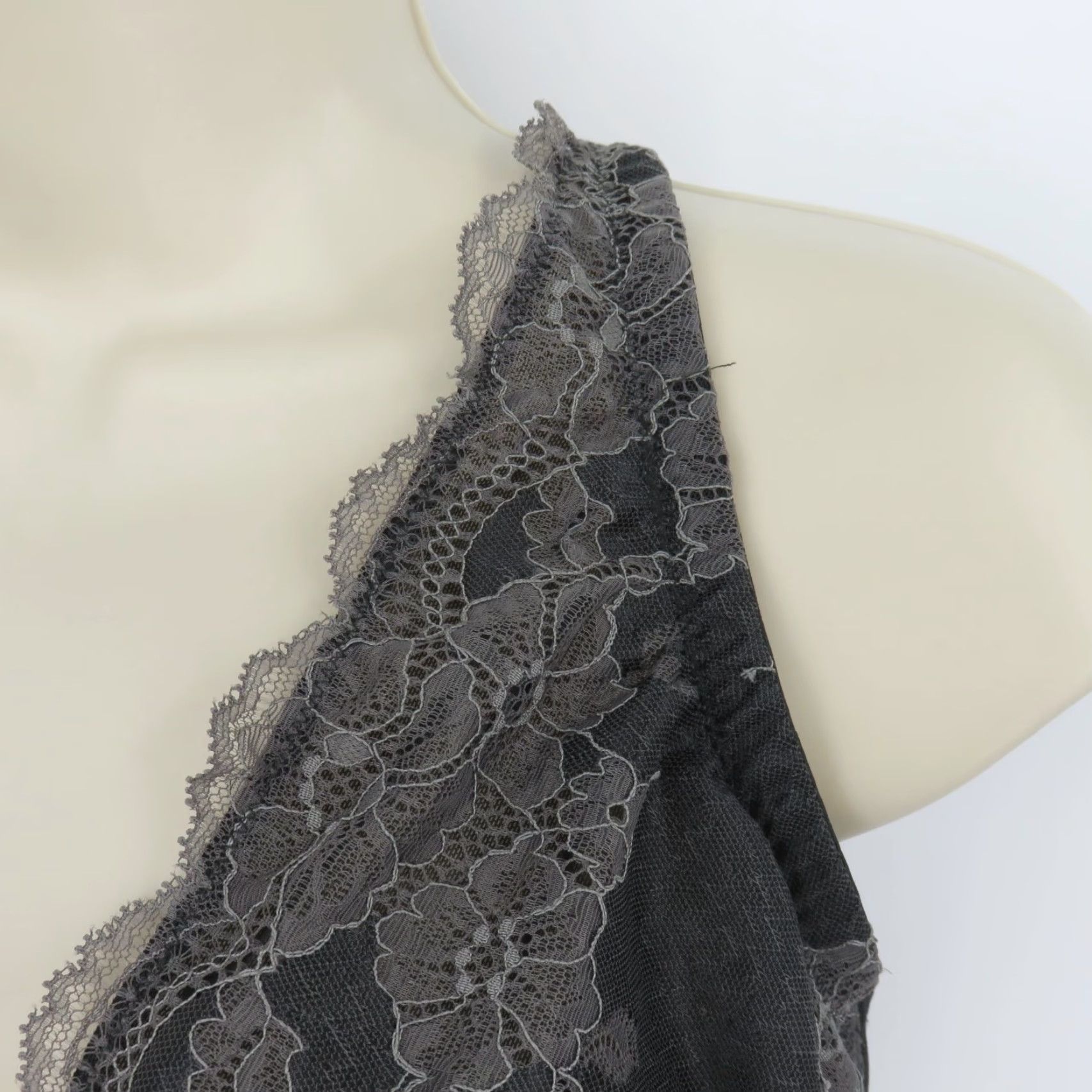 Vintage **Cacique 44D Underwired Lightly Lined Full Coverage Bra Black** User: **Cacique 44D Lightly Lined Full Coverage Bra Black** Size ONE SIZE - 5 Thumbnail
