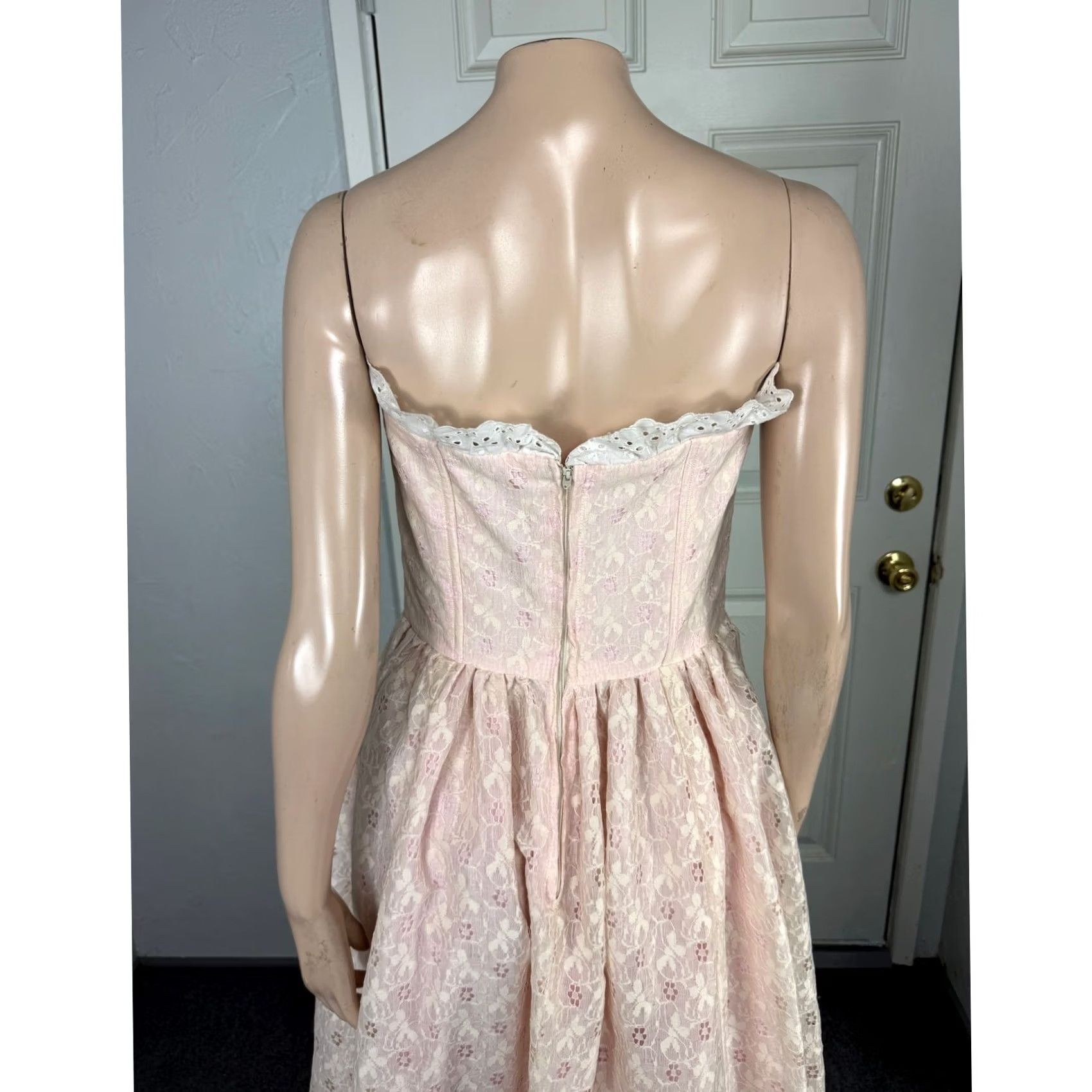 Vintage Vintage 70s Handmade Womens Dress Prairie Floral Lace Formal Party Strapless C1 Size XS / US 0-2 / IT 36-38 - 5 Thumbnail
