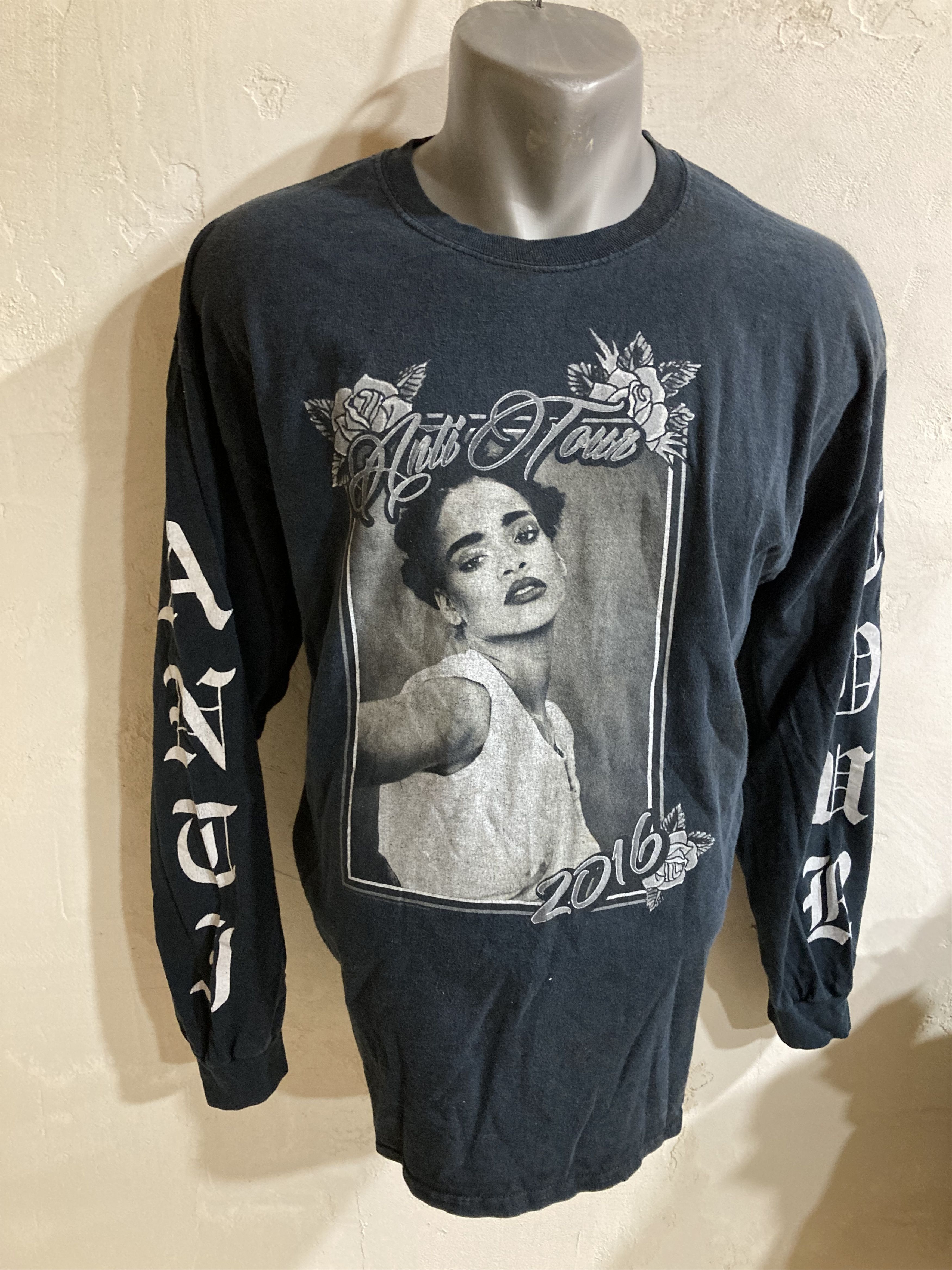 Band Tees × Streetwear × Vintage Tame Impala Long Sleeve