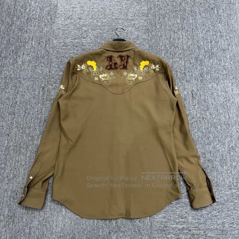 Louis Vuitton Louis Vuitton Floral Embroidered Shirt. Size US XL / EU 56 / 4 - 2 Thumbnail