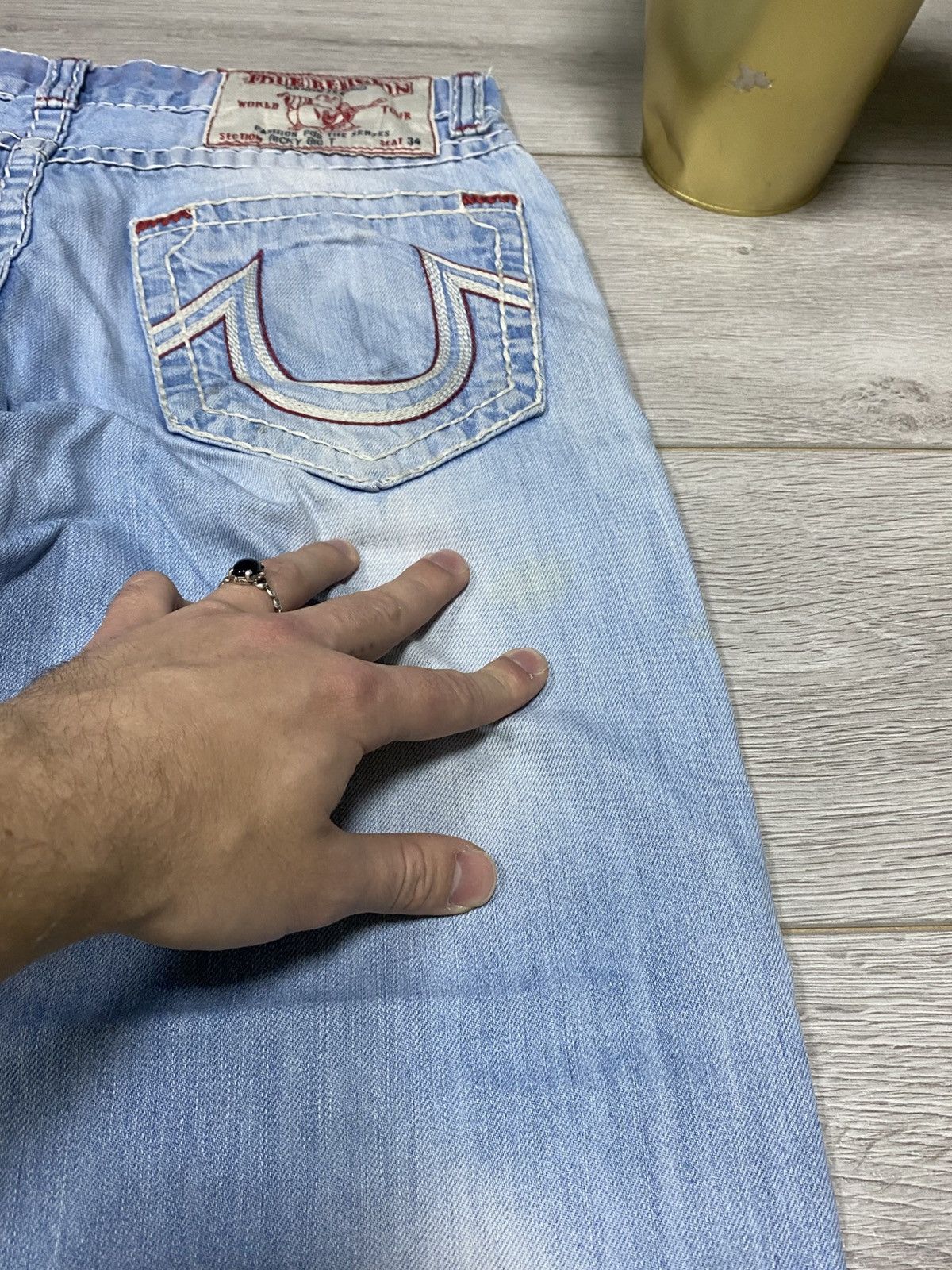 True Religion True Religion horse shoes distressed vintage jeans stitched Size US 31 - 8 Thumbnail