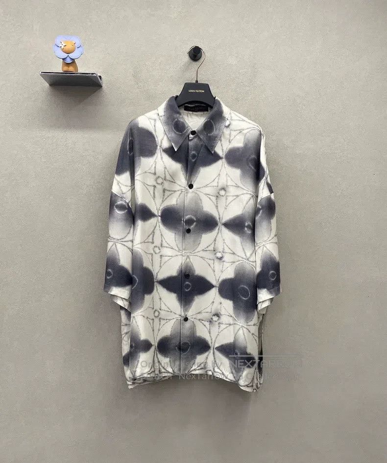 Louis Vuitton Gradient Logo Full Print Short Sleeve Shirt