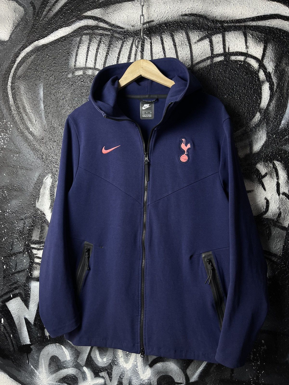 Nike Nike Tottenham NSW Tech Pack Windrunner Full Zip Hoodie Men’s Size XL Size US XL / EU 56 / 4 - 1 Thumbnail
