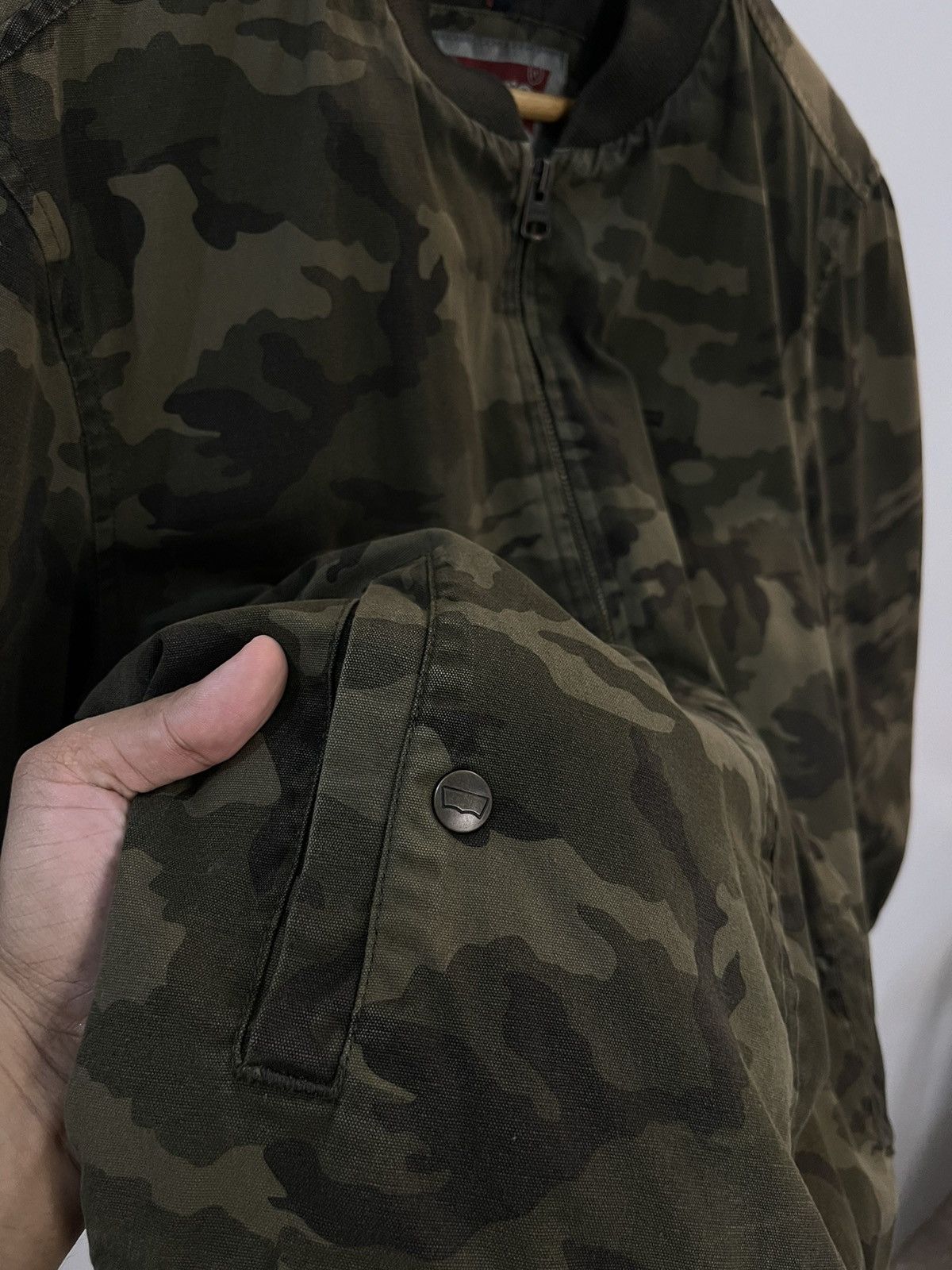 Levi's × Vintage Vintage Levi’s Camouflage Bomber Jacket Size US M / EU 48-50 / 2 - 3 Thumbnail