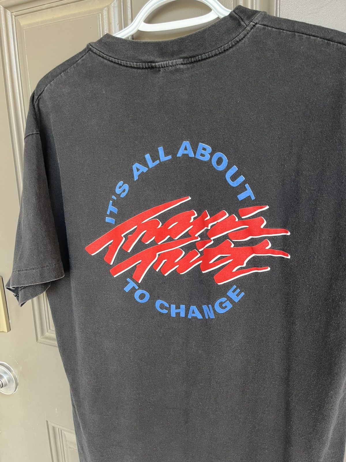 Vintage Vintage 90’s Travis Tritt ‘Its All About To Change’ T-Shirt Size US L / EU 52-54 / 3 - 3 Thumbnail