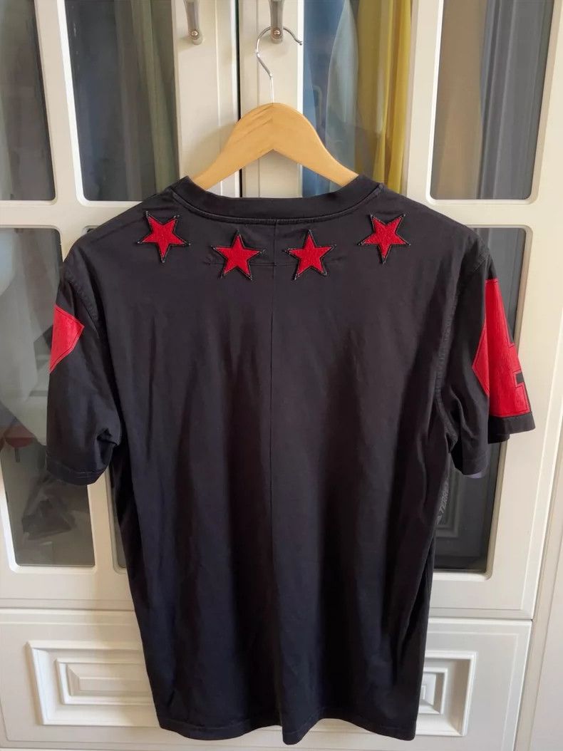 Givenchy Givenchy Men's Red Five-pointed Star T-shirt Size US M / EU 48-50 / 2 - 4 Thumbnail