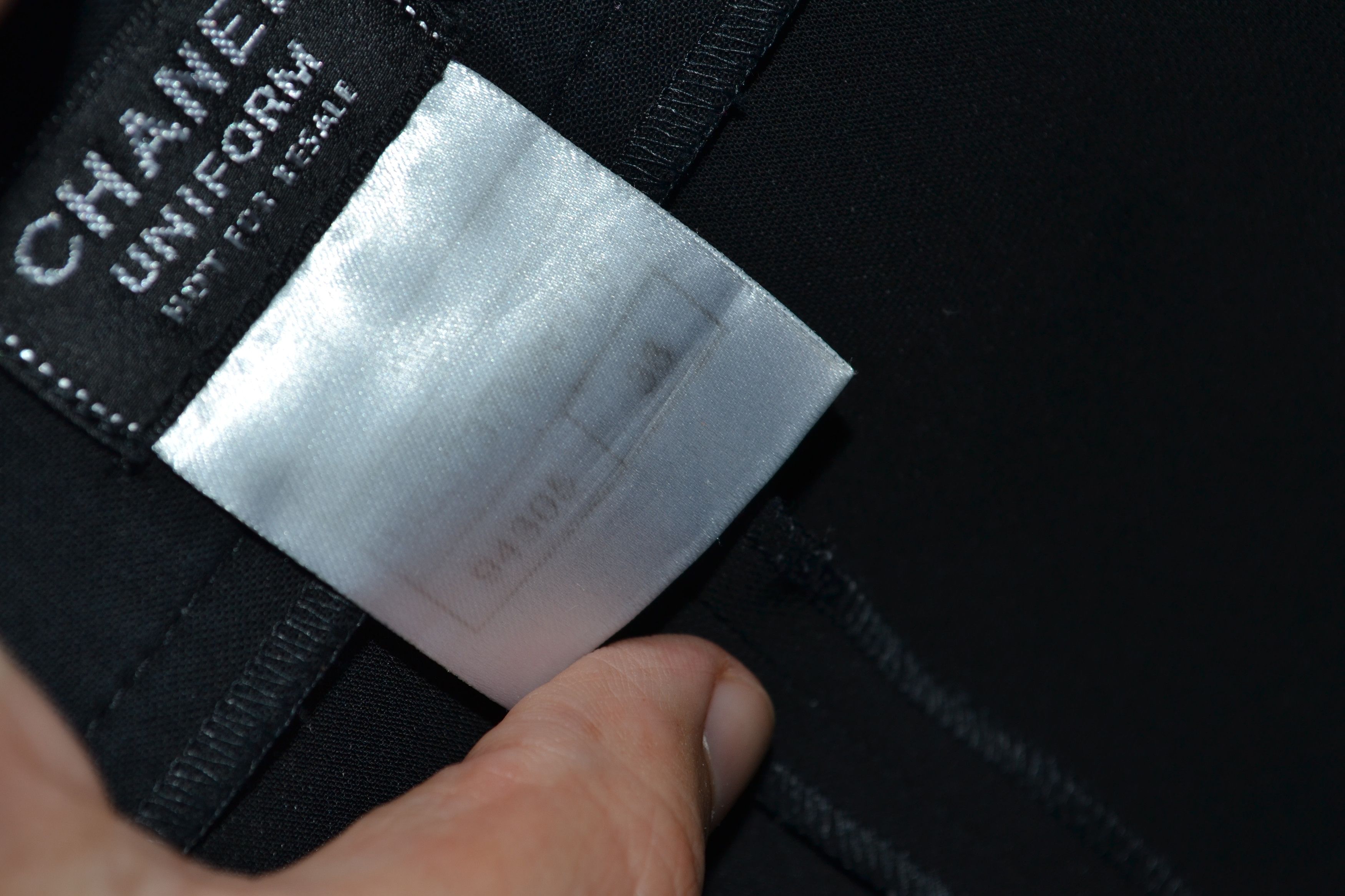 Chanel CHANEL Pants Black Trousers Vintage Logo Button Skinny Size 26" / US 2 / IT 38 - 7 Thumbnail