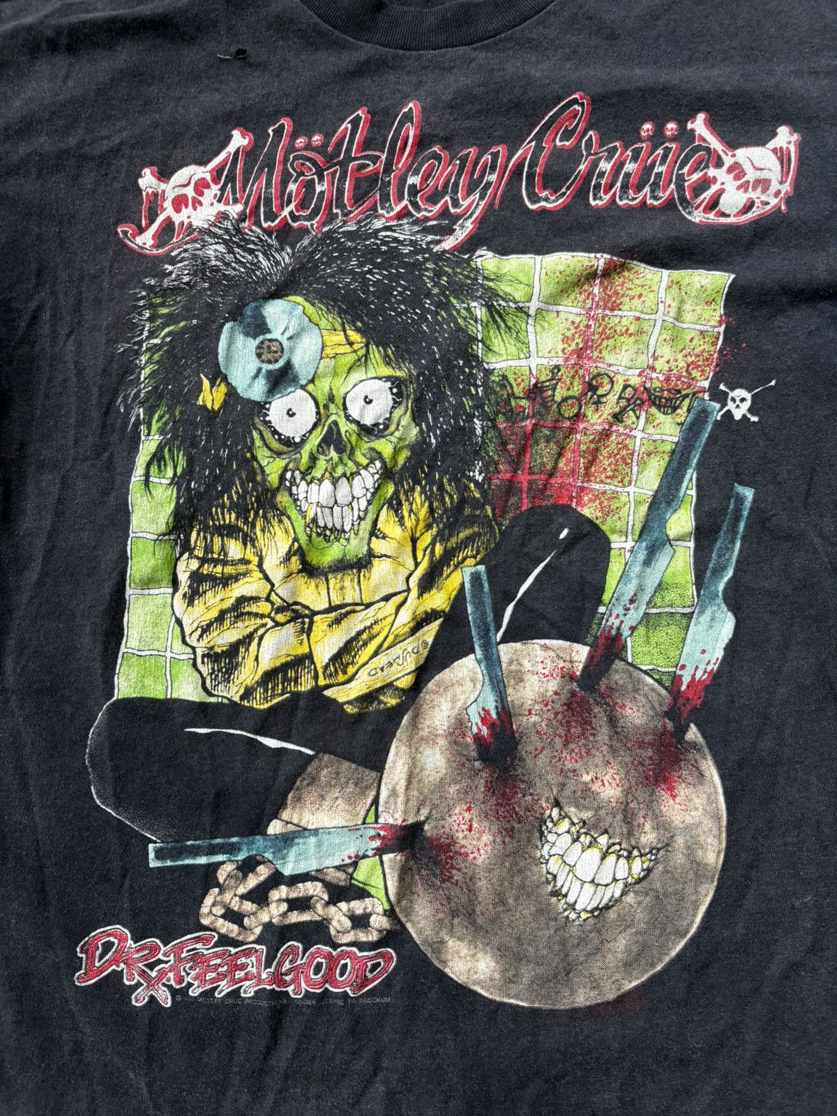 Vintage Motley Crüe Dr. Feel Good Tshirt Size US L / EU 52-54 / 3 - 2 Thumbnail