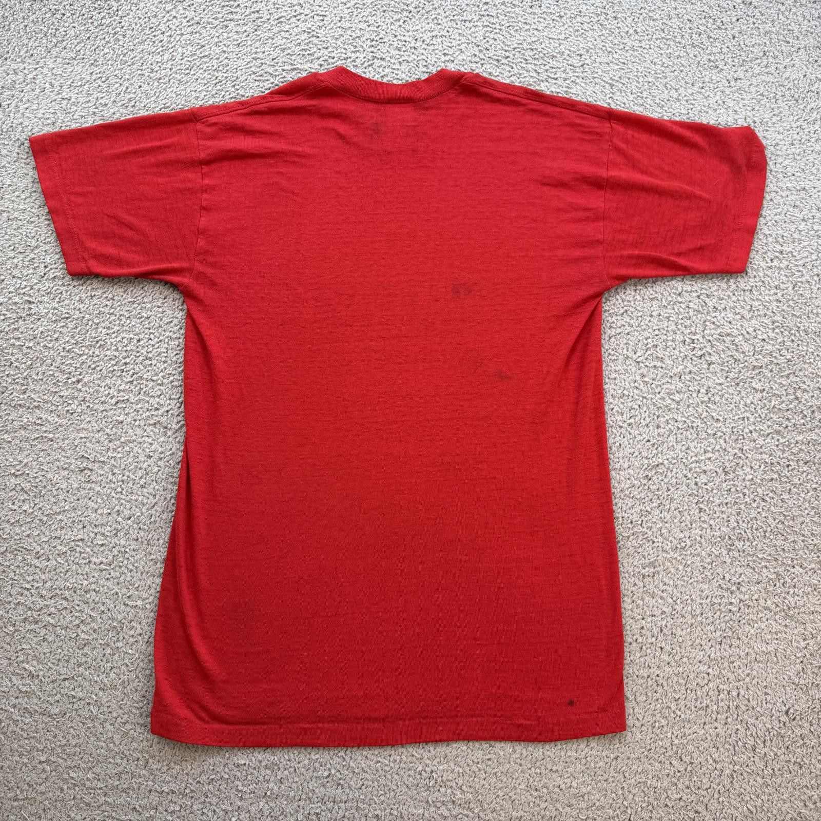 Other Vintage Howard College 90s T Shirt Red Single Stitch Fade Size US S / EU 44-46 / 1 - 2 Thumbnail