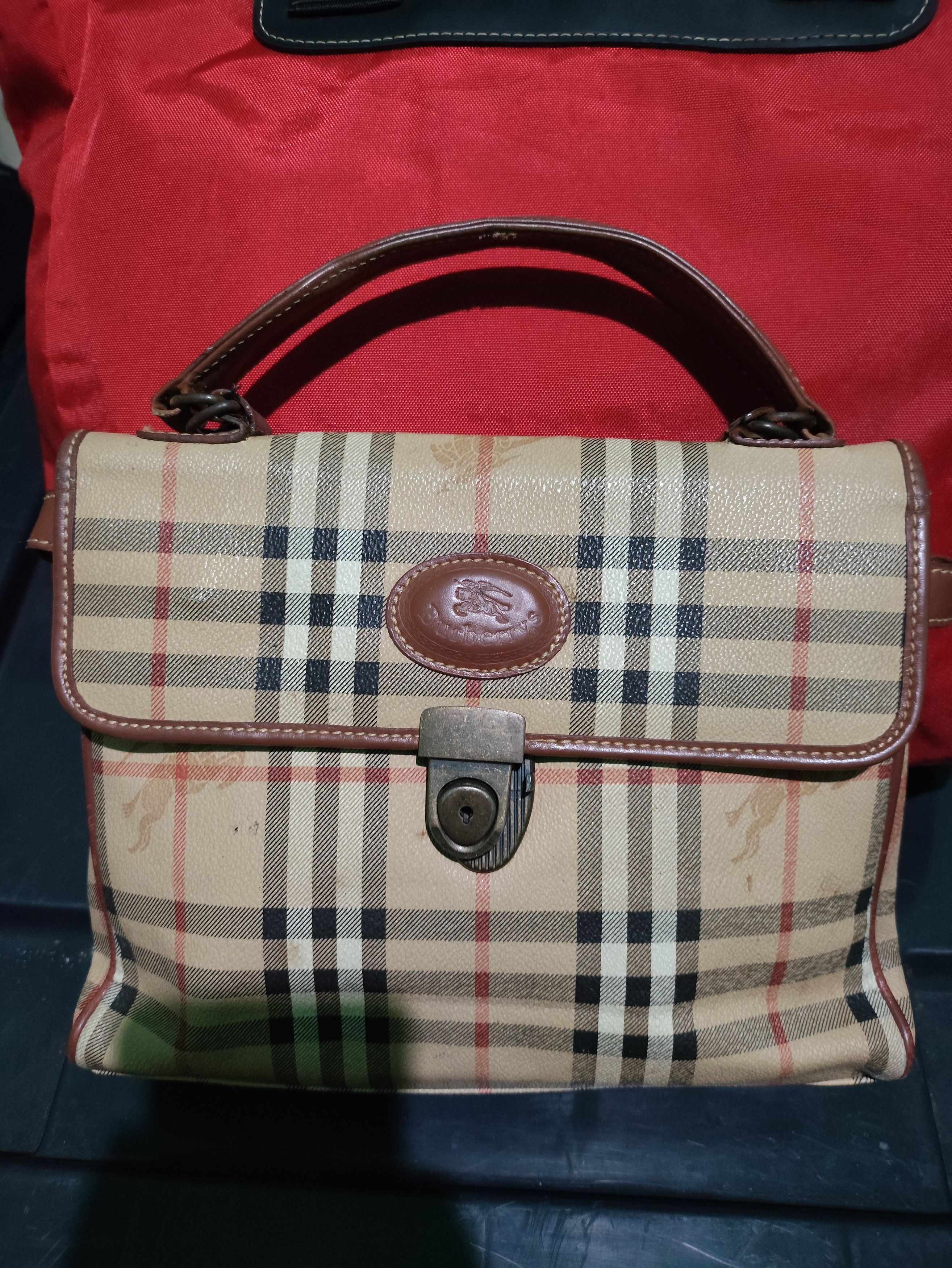Burberry BURBERRY'S KELLY VTG Size ONE SIZE - 2 Thumbnail