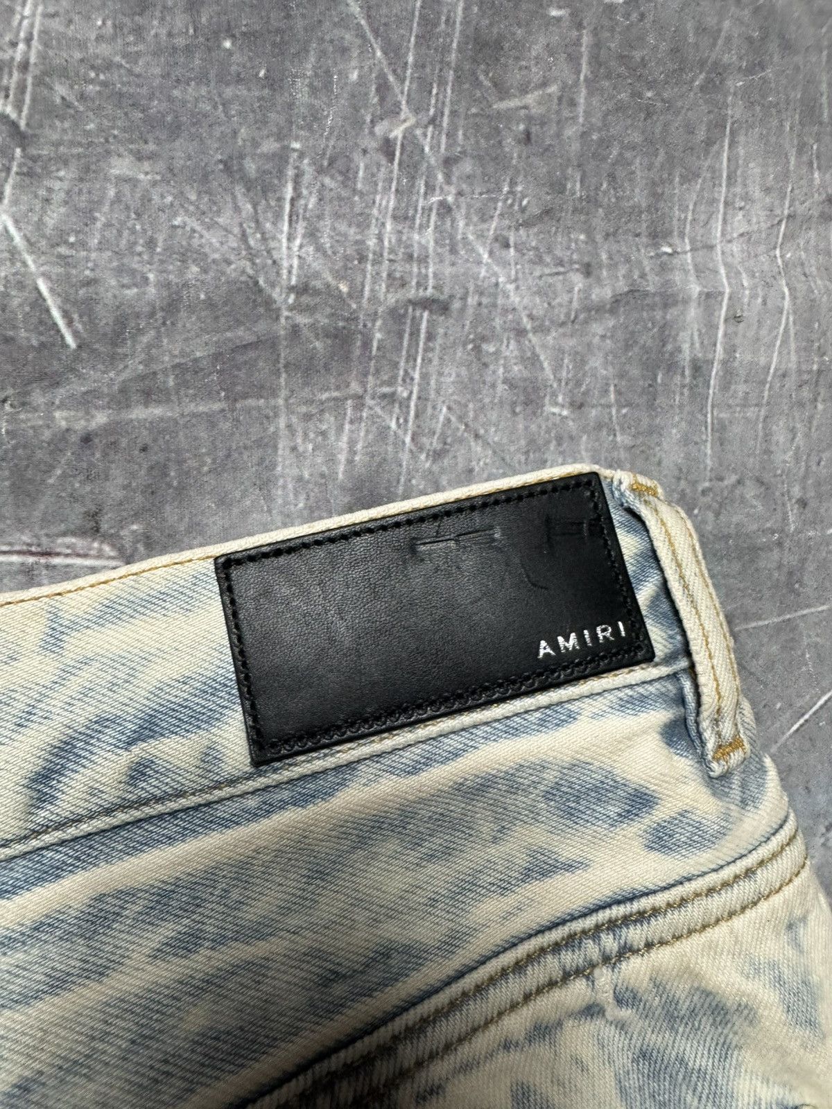 Amiri Amiri Shotgun Bleached Distressed Straight Fit Jeans Size US 34 / EU 50 - 11 Thumbnail