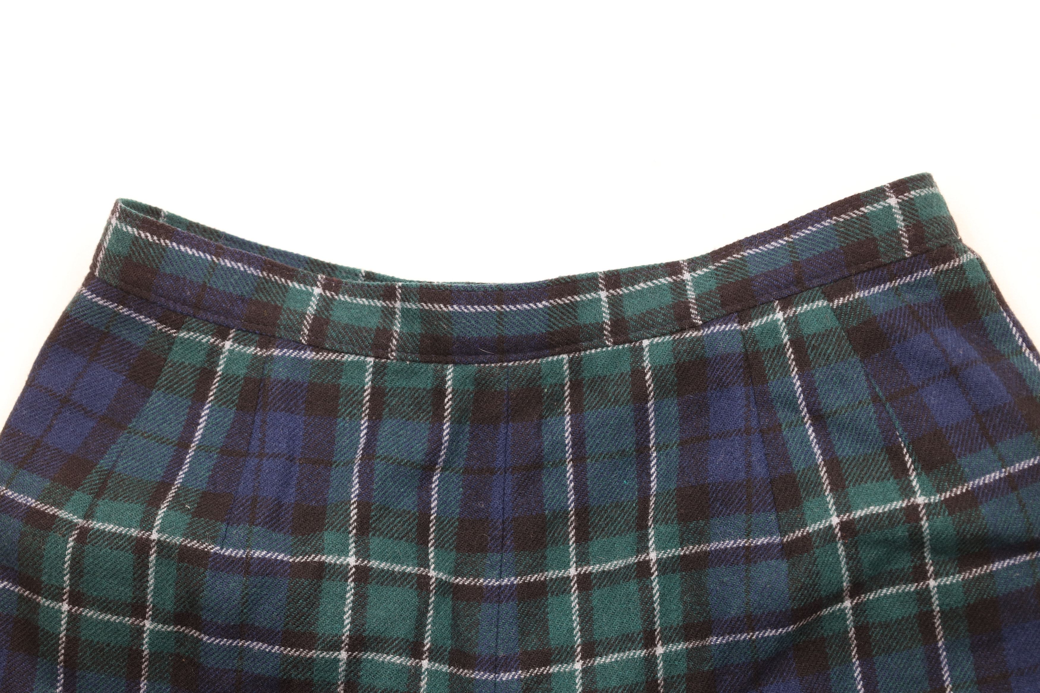 Pendleton × Vintage Vintage 70s Pendleton Wool Maccallum Tartan Plaid Shorts USA Size 32" / US 10 / IT 46 - 9 Thumbnail