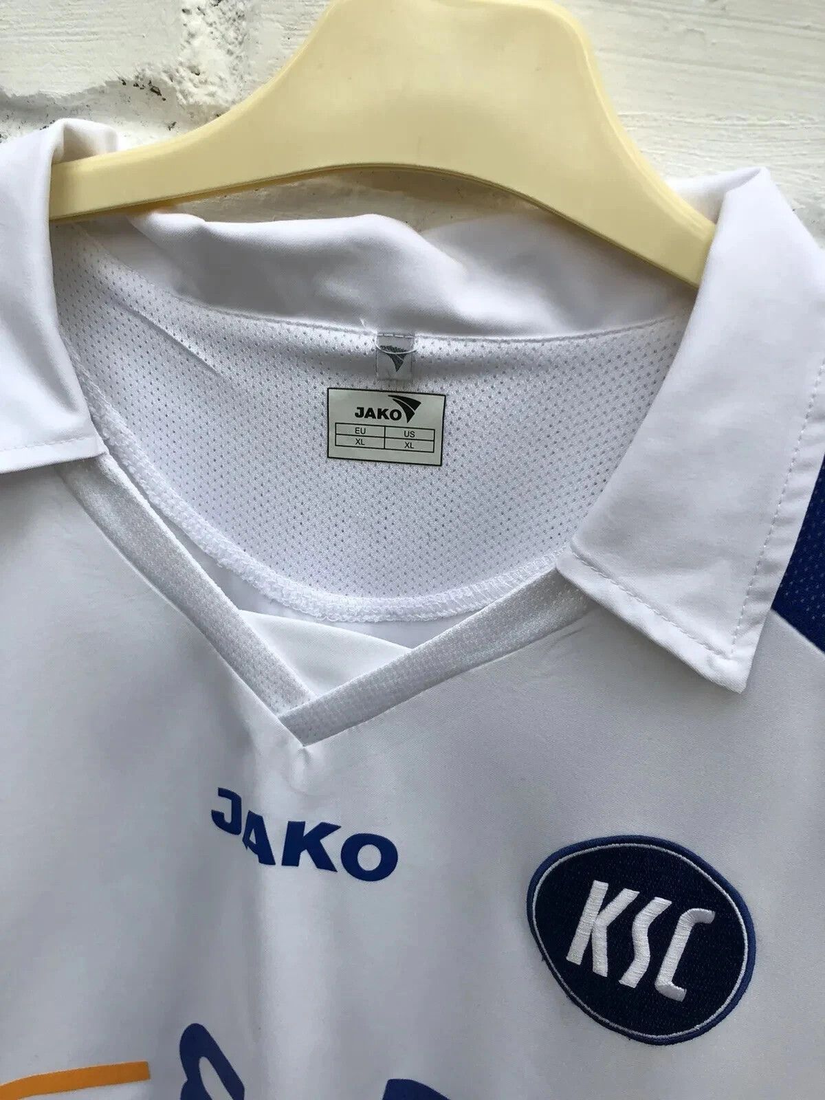 Vintage VINTAGE KARLSRUHER 2006 2007 HOME FOOTBALL JERSEY SOCCER #10 Size US XL / EU 56 / 4 - 11 Thumbnail