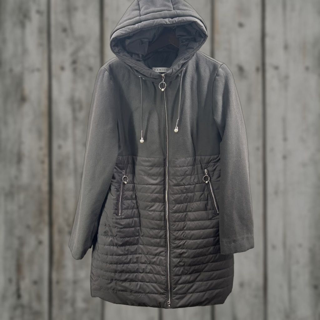 Vintage Danier Coat Womens Large Black Quilted Hooded Full Zip Puffer Parka Jacket Size L / US 10 / IT 46 - 1 Thumbnail