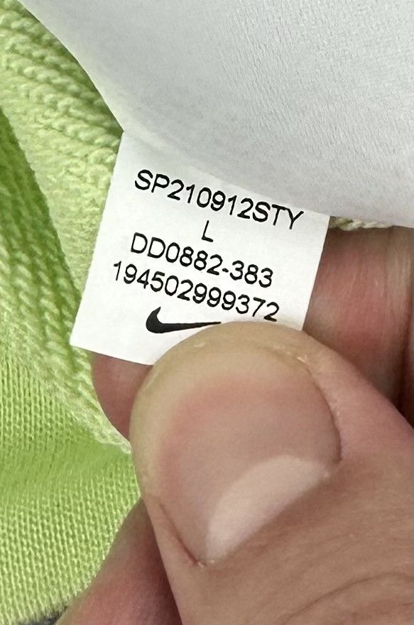 Nike Nike World Tour NSW Overprint Logo Sweatshirt Size US L / EU 52-54 / 3 - 9 Thumbnail
