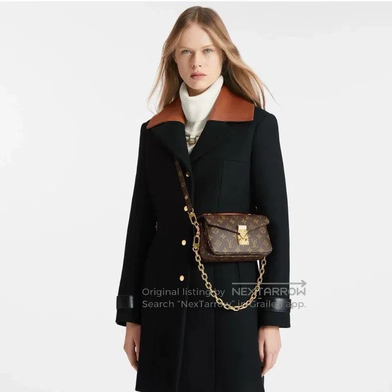 Louis Vuitton Louis Vuitton Black woolen jacket Size XS / US 0-2 / IT 36-38 - 1 Thumbnail