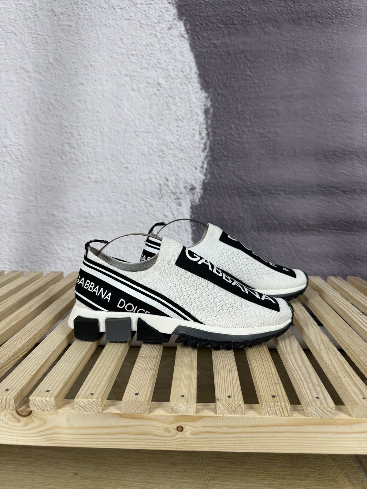 Dolce & Gabbana Dolce & Gabbana white/black big logo sneakers luxury Size US 9 / IT 39 - 3 Thumbnail