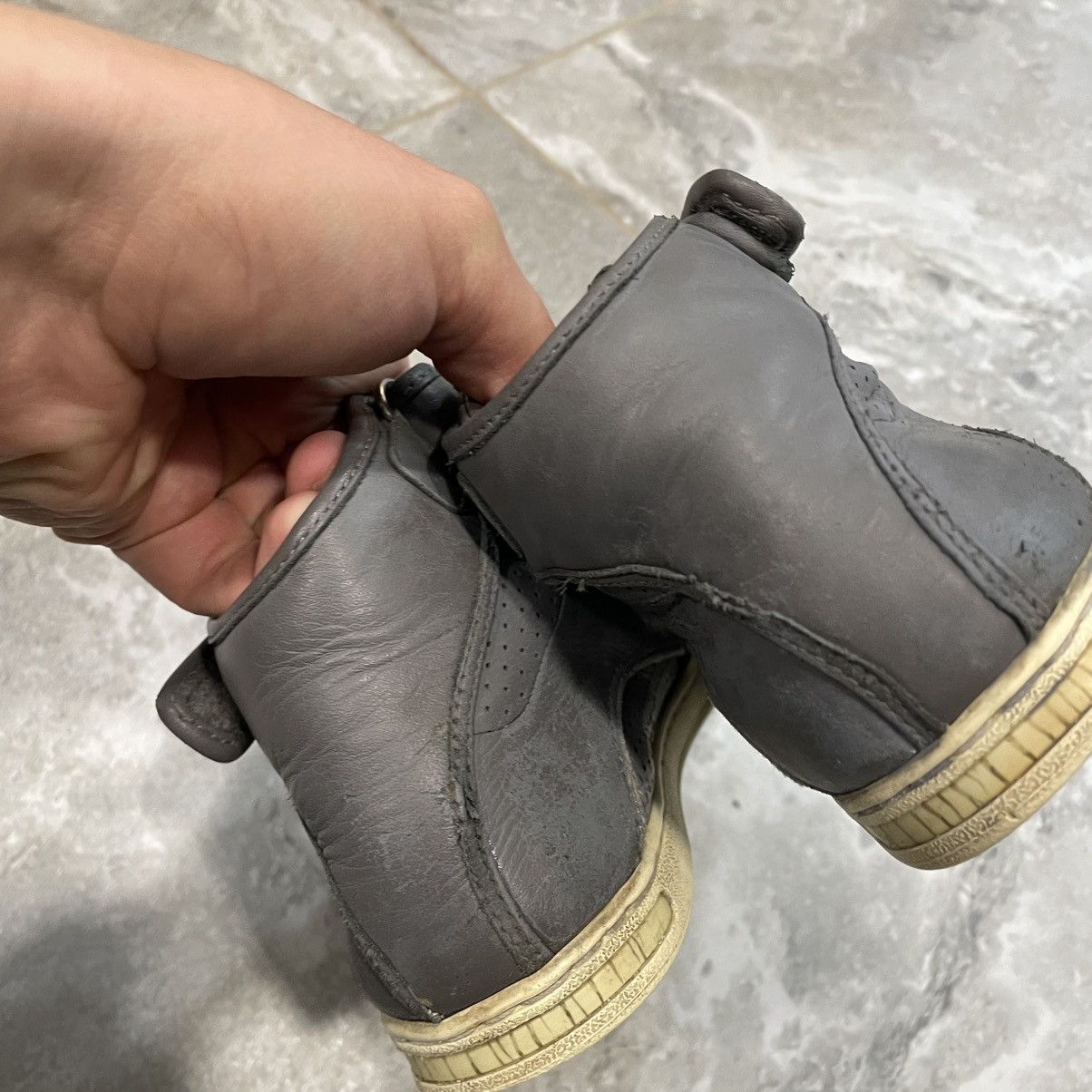 Dolce & Gabbana 33 size Dolce Gabbana High Top Sneaker shoes boots leather Size US 4 / IT 34 - 8 Thumbnail