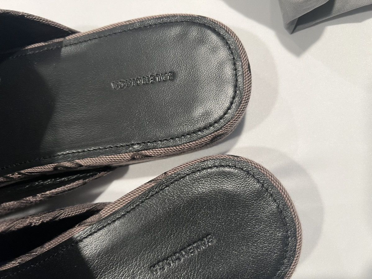 Balenciaga Balenciaga mens slides. 44/11. $690 Size US 11 / EU 44 - 4 Thumbnail