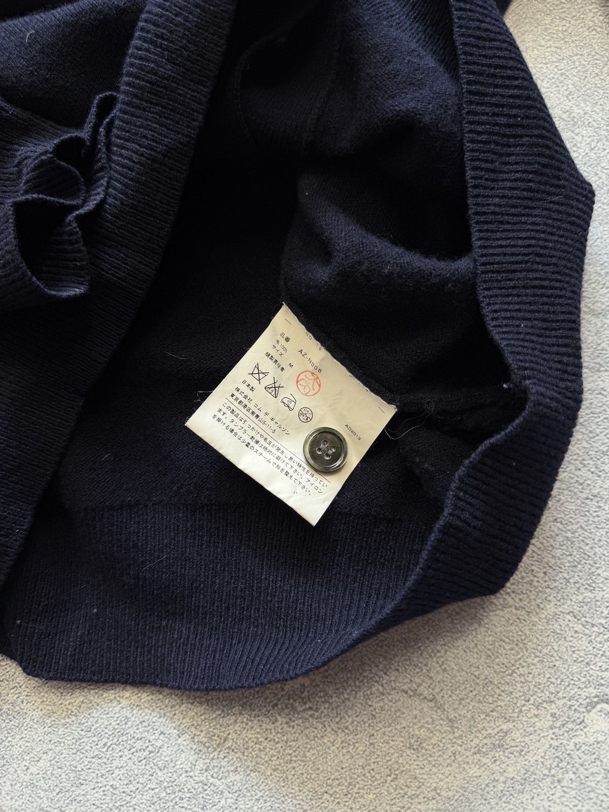 Comme des Garcons PLAY PLAY COMME des GARÇONS Cardigan Size US M / EU 48-50 / 2 - 6 Thumbnail