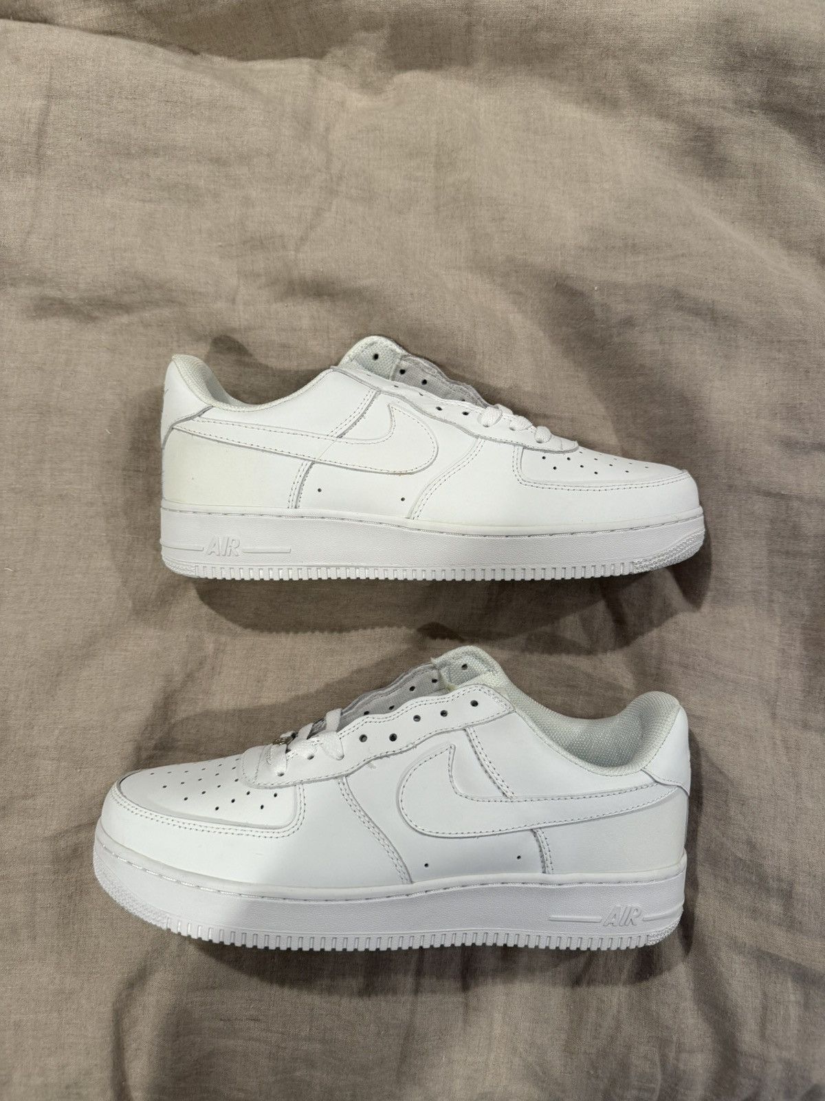 Nike Air Force One Size US 12 / EU 45 - 2 Thumbnail