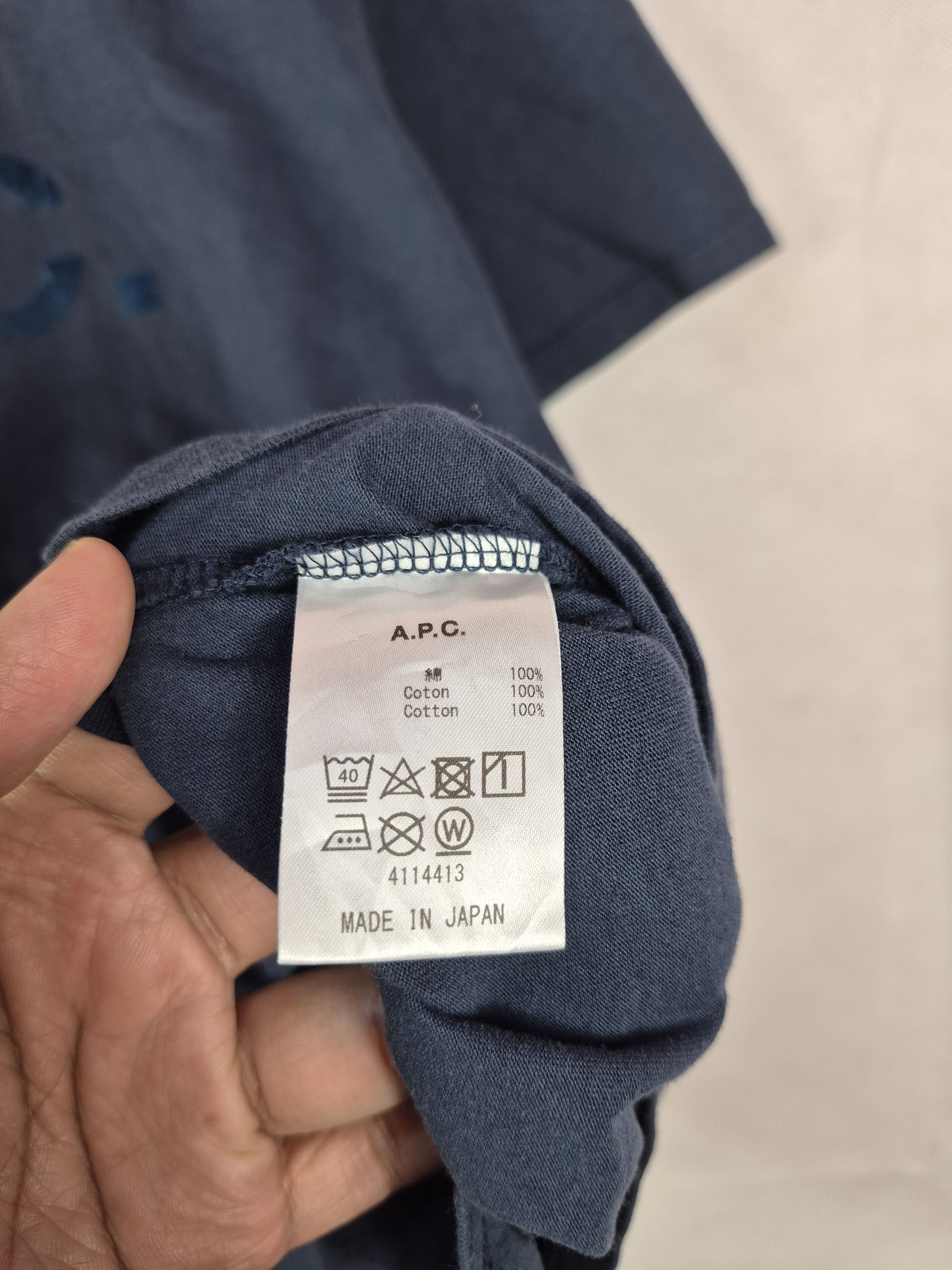 A.P.C. 🔥 APC Hiver 87 30th Anniversary Tee Velvet Spellout Size US L / EU 52-54 / 3 - 6 Thumbnail