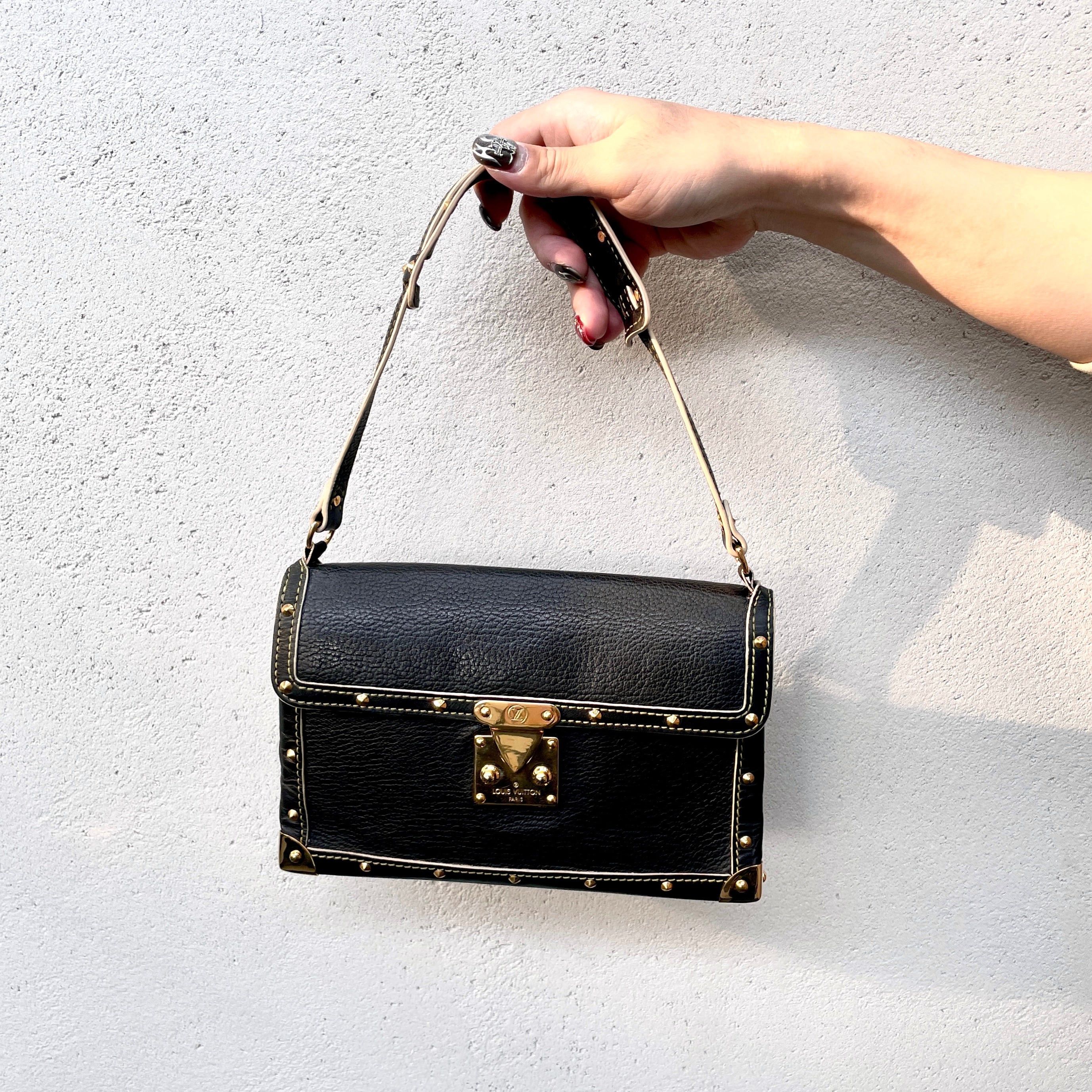 Louis Vuitton Louis Vuitton Suhali L’Émable M92847 Size ONE SIZE - 1 Thumbnail