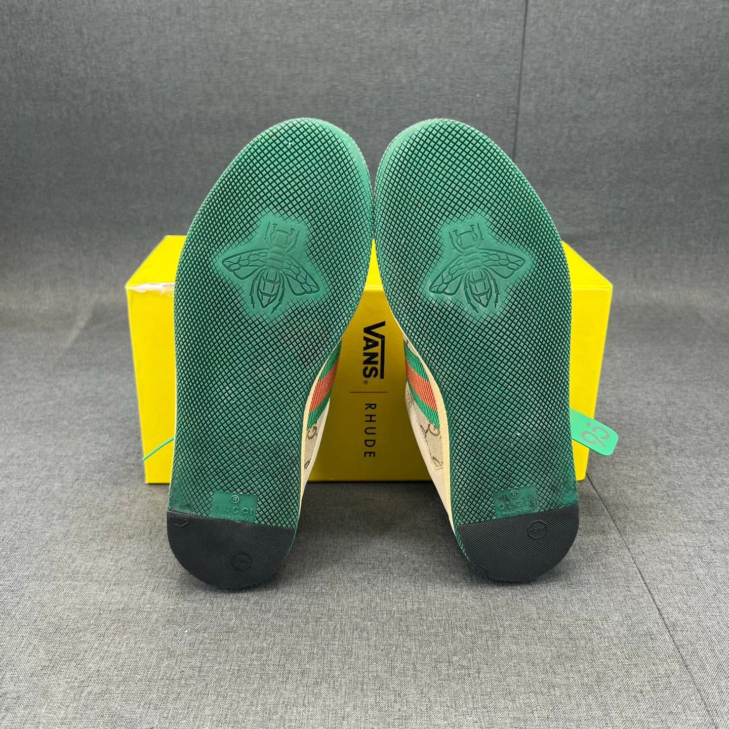 Gucci Gucci Enamel Distressed Sneakers Grey Green 37.5 Size US 7.5 / IT 37.5 - 6 Thumbnail