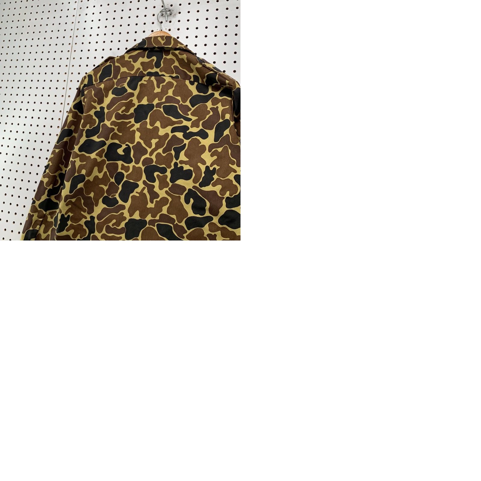 Vintage VINTAGE Woolrich Duck Camo Button Shirt Mens Small Camouflage 60s 70s Made USA Size US S / EU 44-46 / 1 - 10 Thumbnail