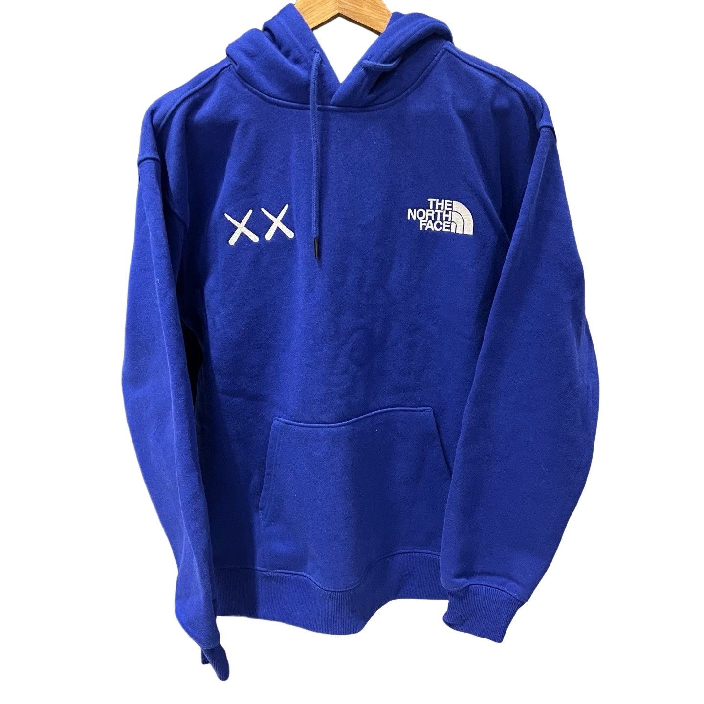 The North Face The North Face x KAWS Hoodie Size M Size US M / EU 48-50 / 2 - 1 Thumbnail