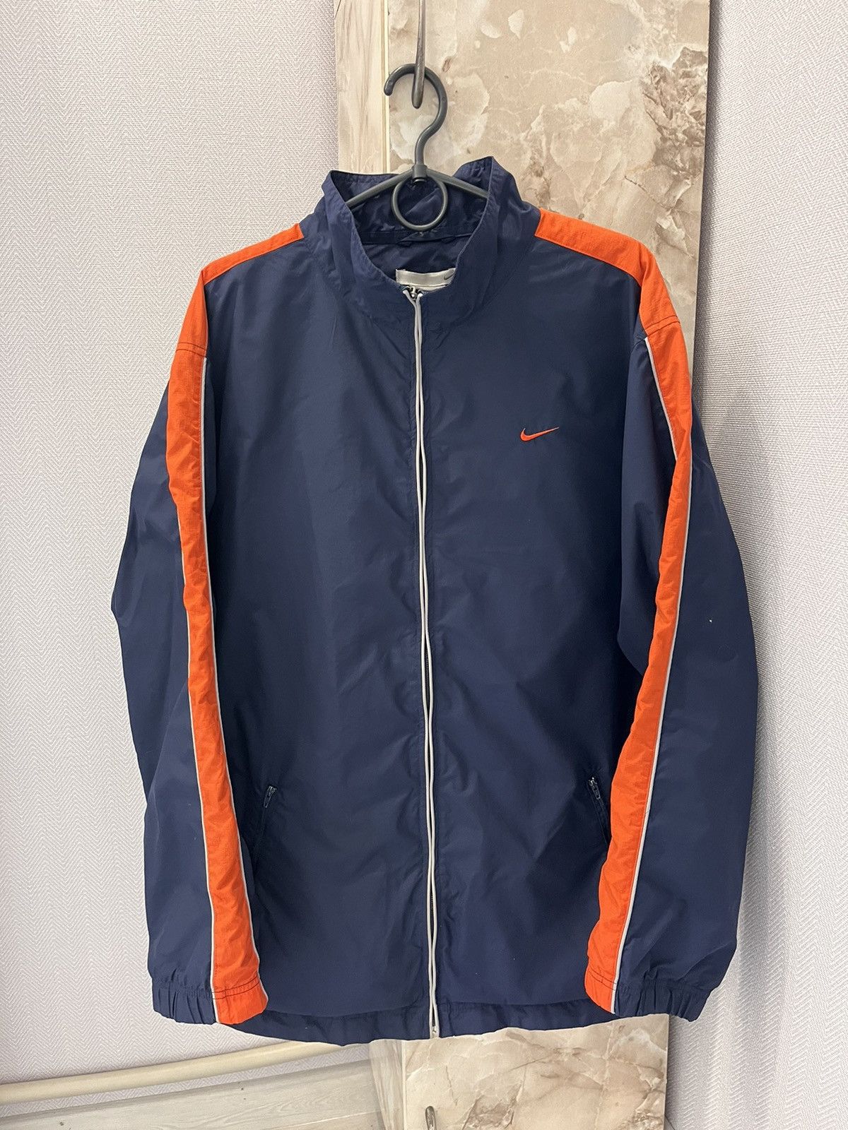 Nike × Vintage Vintage Nike jacket navy nylon windbreaker raincoat Size US L / EU 52-54 / 3 - 1 Thumbnail