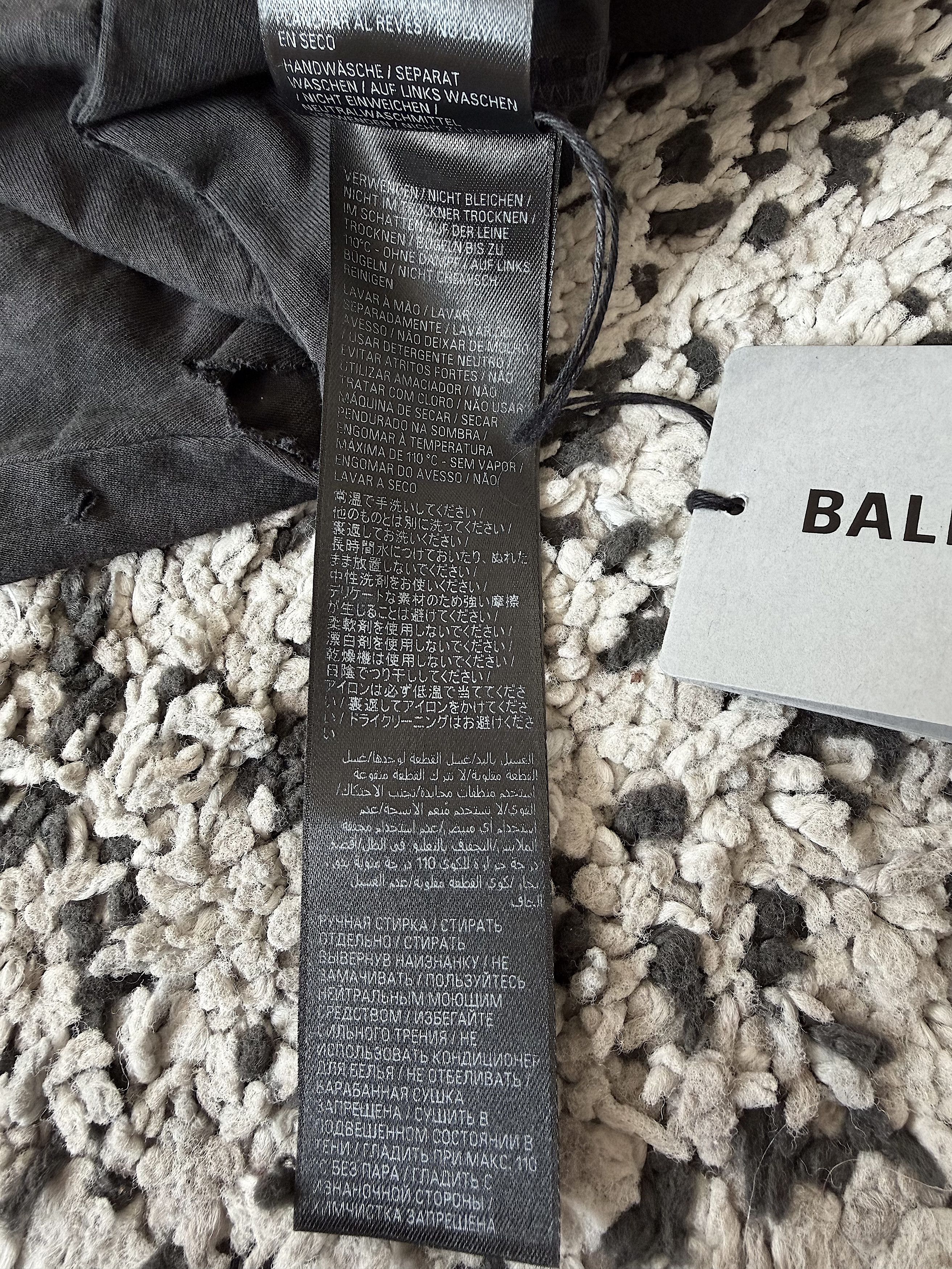 Balenciaga New Fall 25 Destroyed Emo Boxy T-Shirt (L) Size US L / EU 52-54 / 3 - 15 Thumbnail