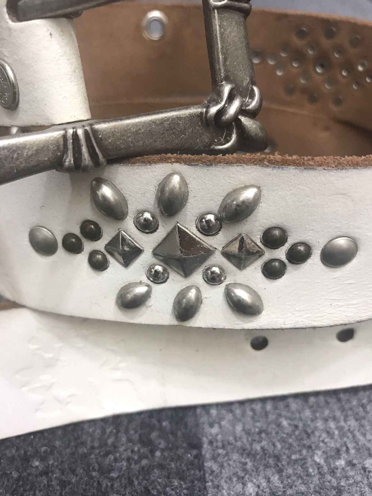 Edwin Edwin Genuine Leather Studded Belt(32-36) Size ONE SIZE - 3 Thumbnail
