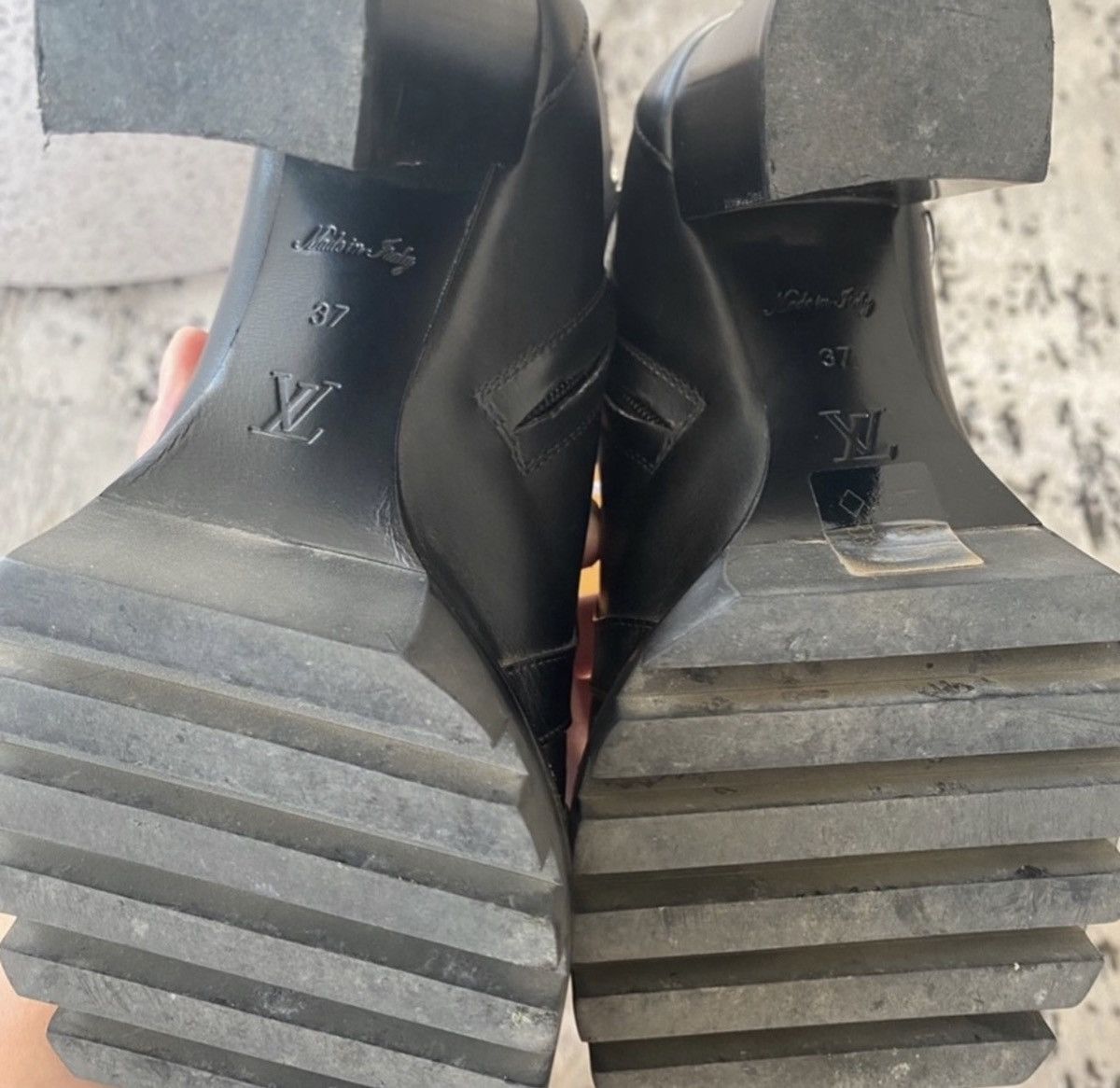 Louis Vuitton LOUIS VUITTON LEATHER STAR TRAIL ANKLE Size US 7 / IT 37 - 11 Thumbnail