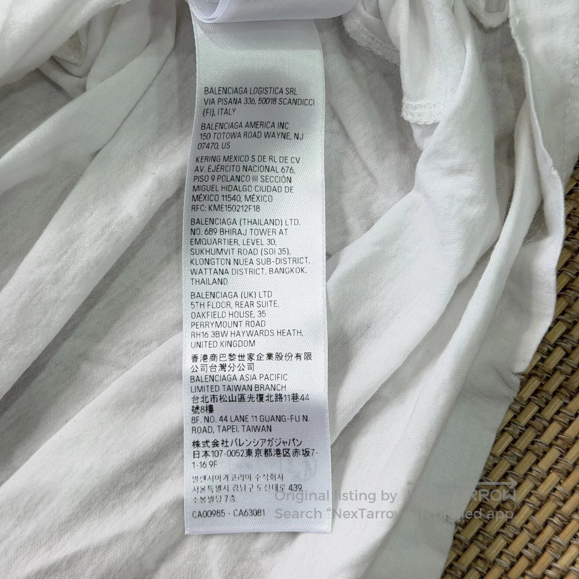 Balenciaga Balenciaga Vintage White Short Sleeve T-Shirt. Size US S / EU 44-46 / 1 - 7 Thumbnail