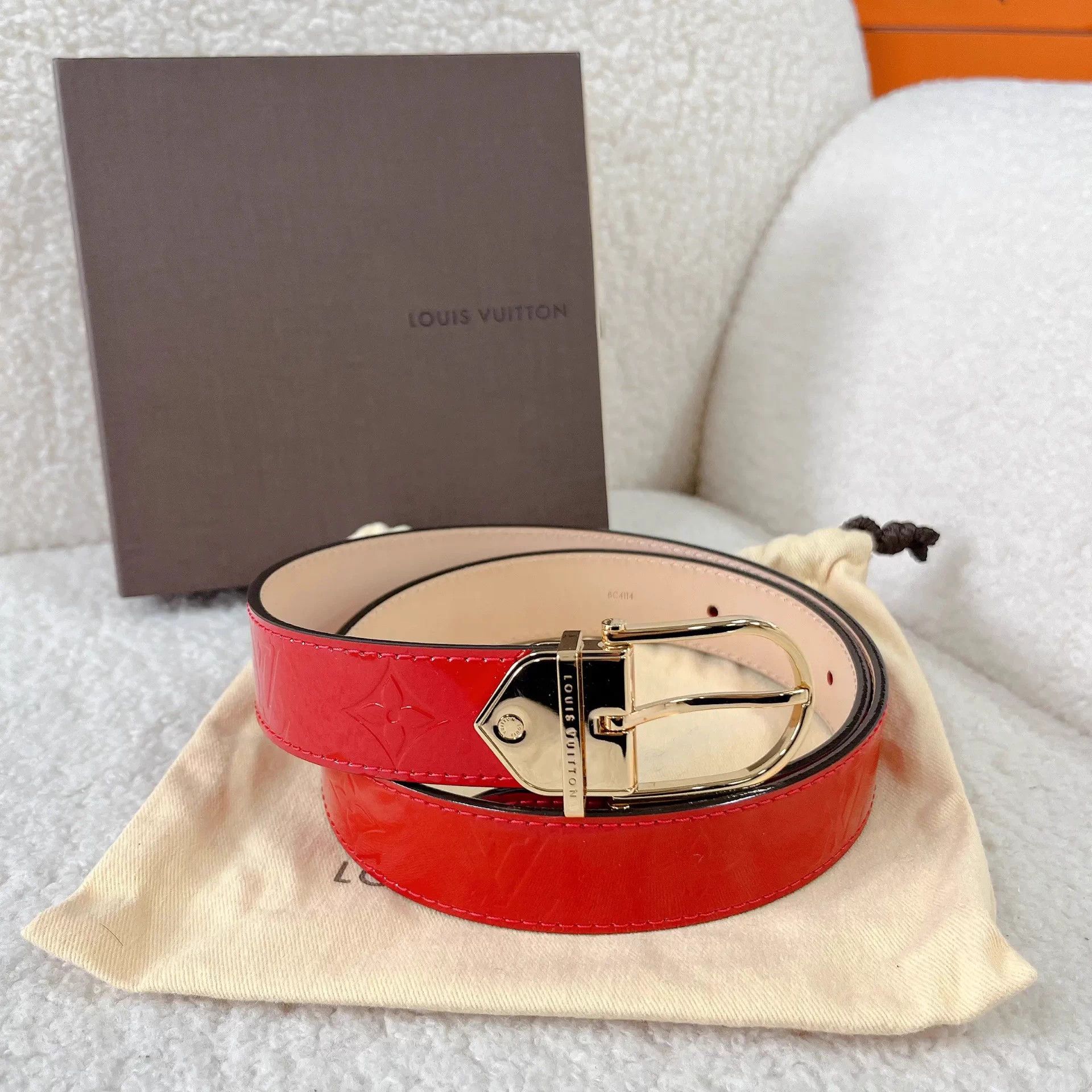 Louis Vuitton LV Red Patent Leather Belt Pre-owned 80/32 Size ONE SIZE - 1 Thumbnail