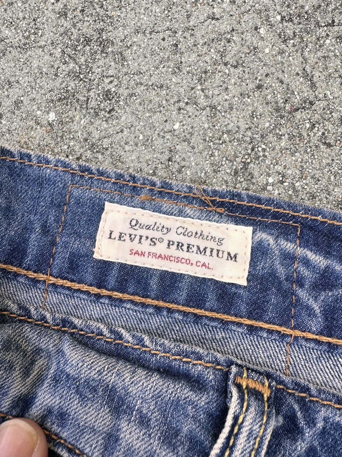 Levi's Levi’s Premium Distressed Patchwork Jeans Size US 29 - 5 Thumbnail