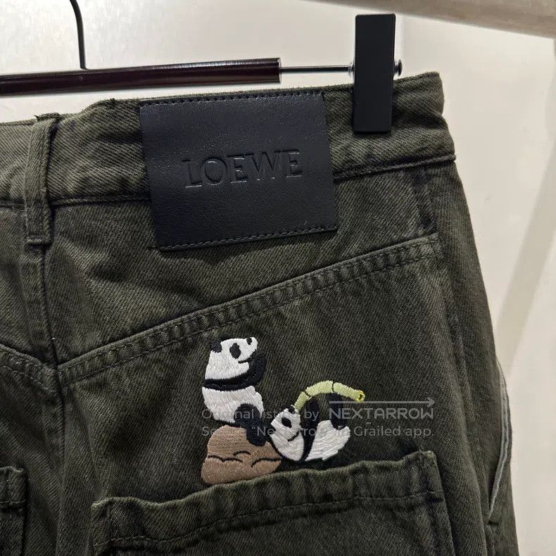 Loewe Loewe Slogan leather patch panda denim pants Size 42" / US 20 - 6 Thumbnail