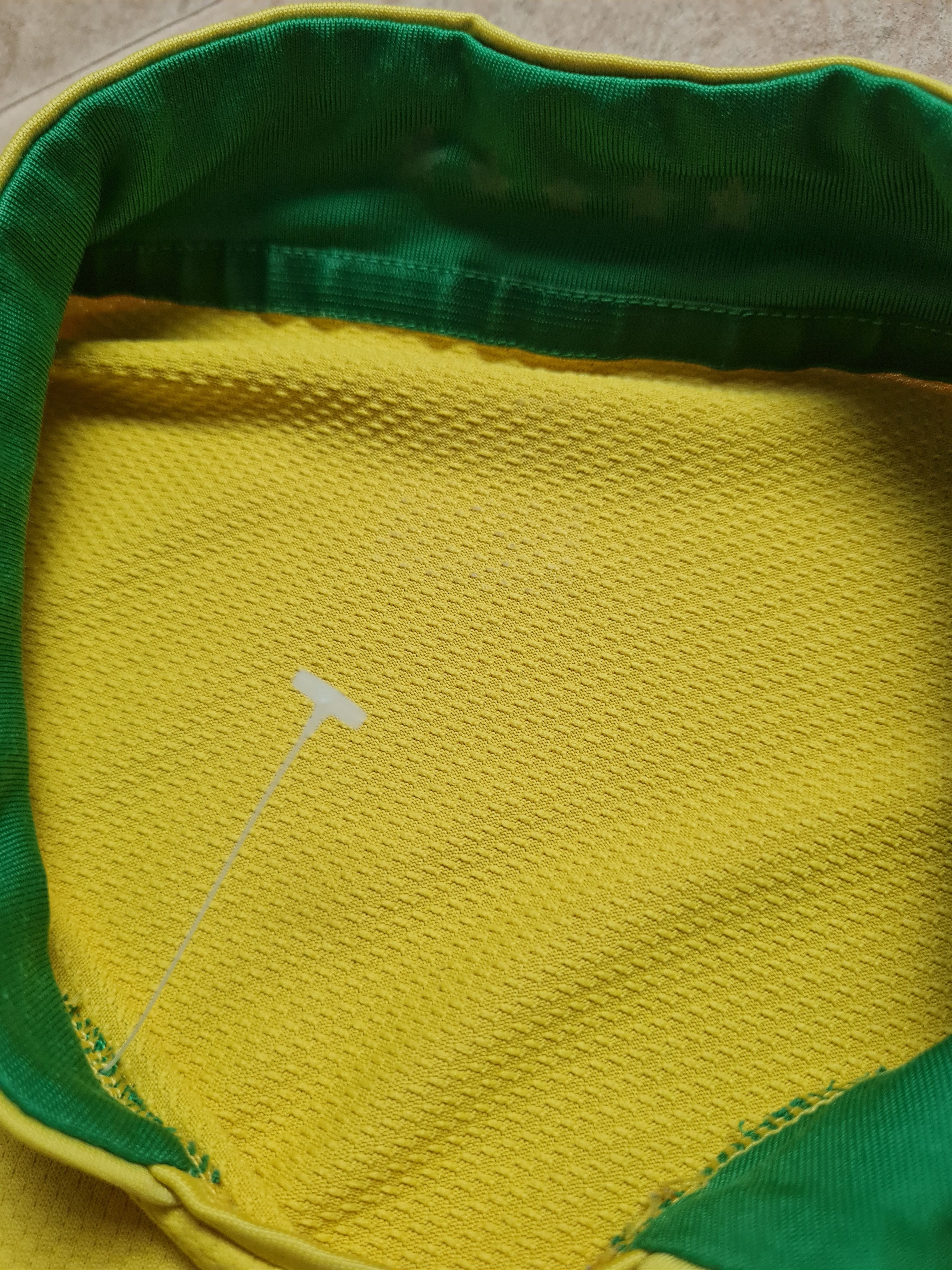 Nike Rare Soccer shirt Nike Brazil 2006-2008 Football Jersey Size US S / EU 44-46 / 1 - 16 Thumbnail