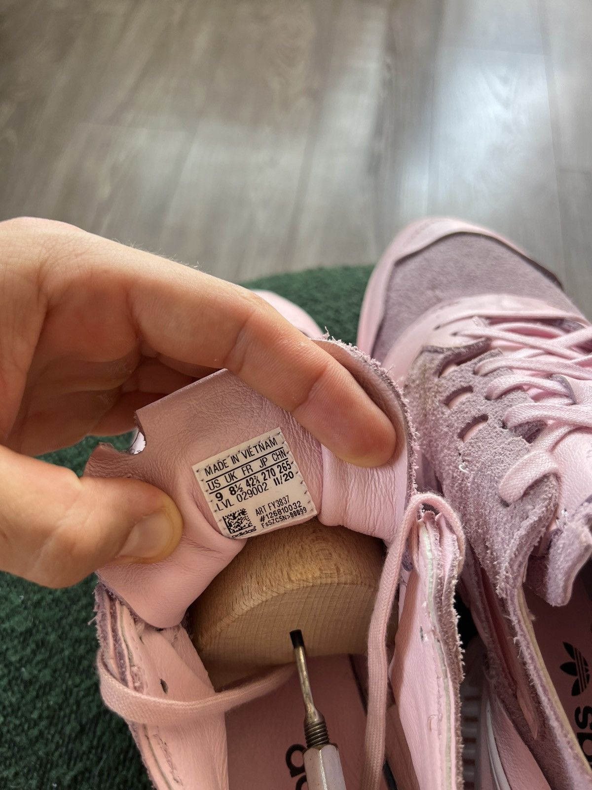 Adidas Adidas Luxury ZX 8000 „Minimalist Iconic” Leather Sneakers Size US 9 / EU 42 - 18 Thumbnail