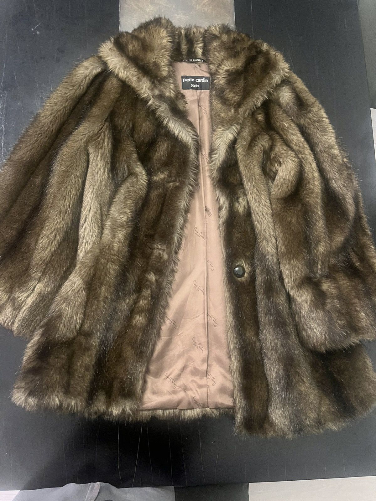 Pierre Cardin WOLF FUR COAT Size M / US 6-8 / IT 42-44 - 2 Thumbnail