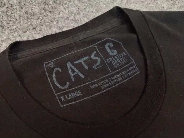 Vintage Vintage Eyes Cats Musical 1981 Black Basic T Shirt Size US XL / EU 56 / 4 - 7 Thumbnail