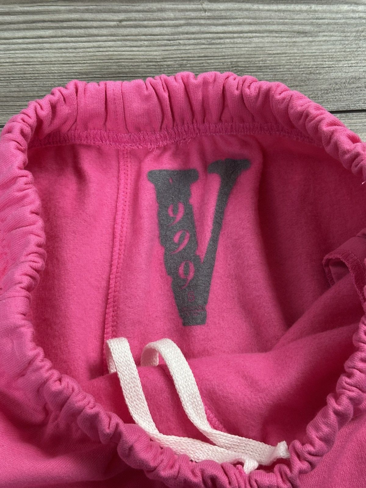 999 Club × Vlone Juice Wrld x Vlone Legends Never Die Sweatpants Size US 26 / EU 42 - 4 Thumbnail