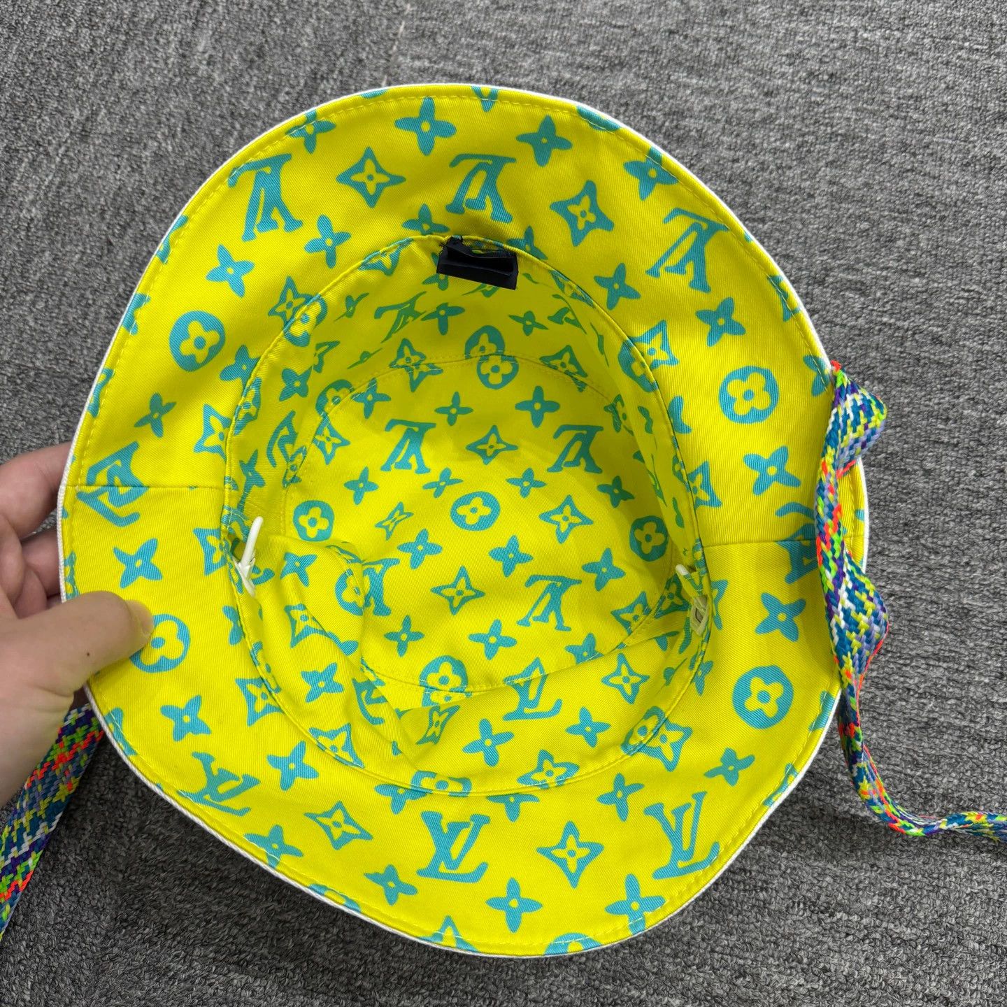 Louis Vuitton Louis Vuitton LV Aranya Runway Bucket Hat Size ONE SIZE - 5 Thumbnail