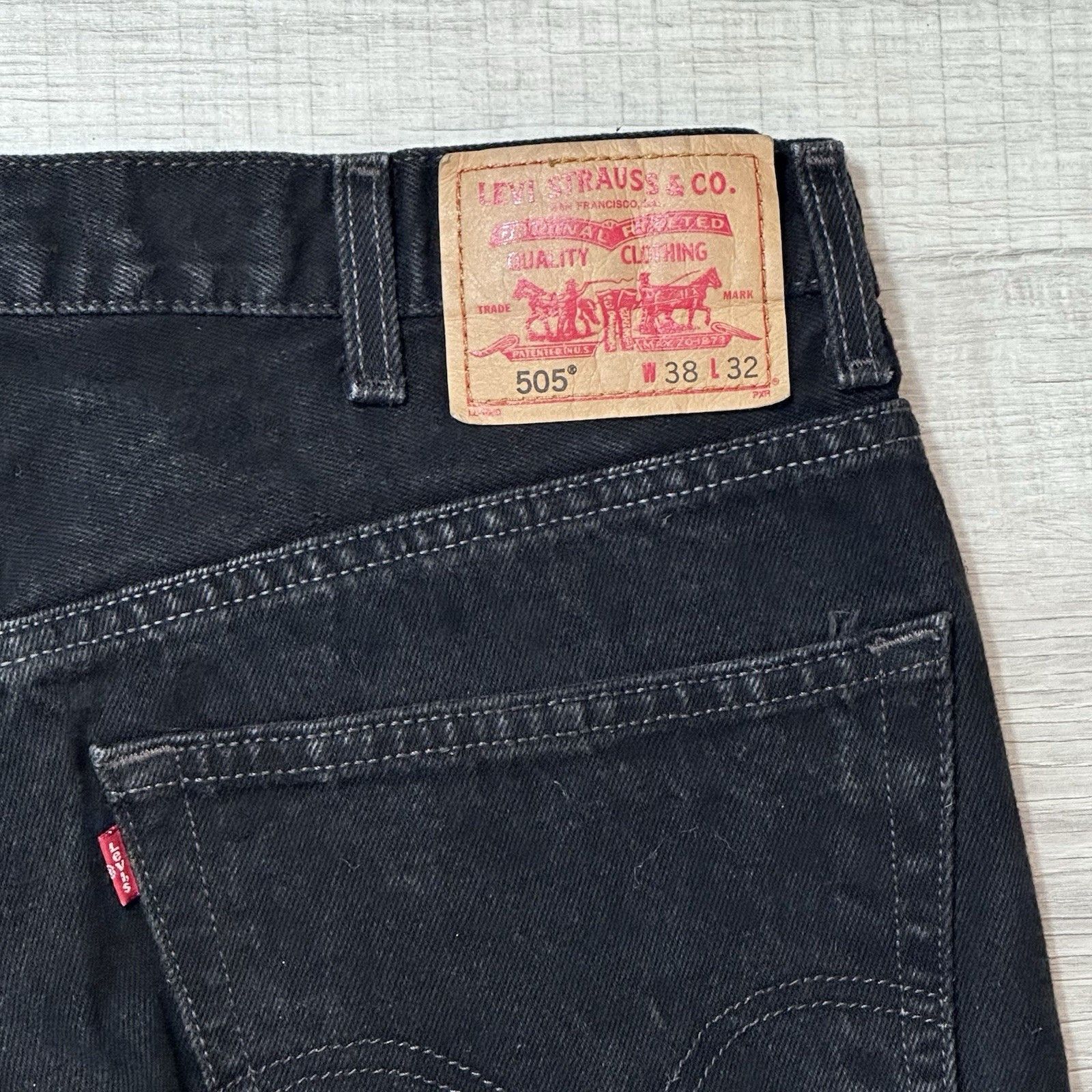 Levi's Levis 505 Jeans Mens 38x32 Denim Straight Leg Vintage Y2K Size US 38 / EU 54 - 9 Thumbnail