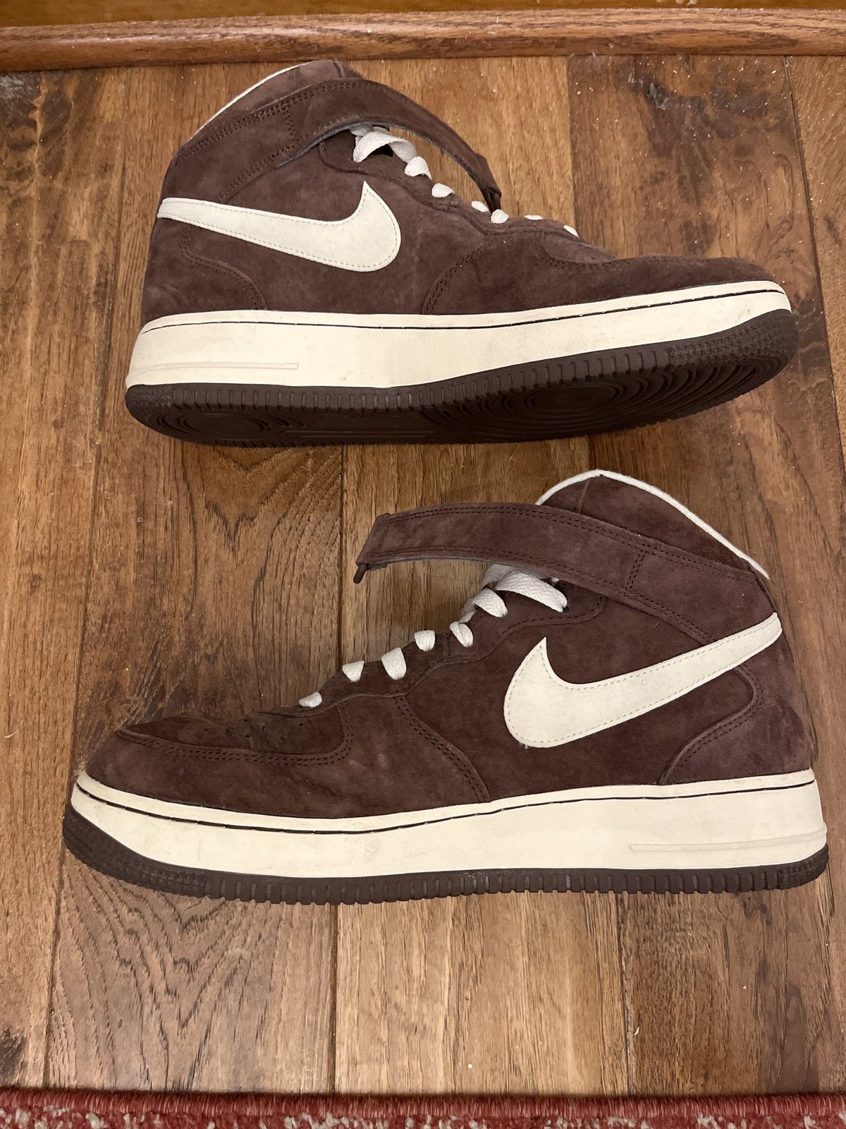 Nike Nike Air Force 1 High Chocolate Brown Size US 10 / EU 43 - 2 Thumbnail