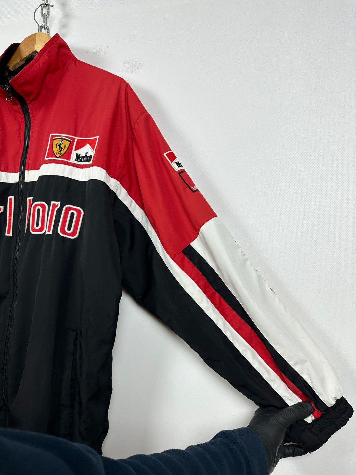 Ferrari Vintage Ferrari Marlboro Vodafone Racing Light Track Jacket Size US XL / EU 56 / 4 - 15 Thumbnail